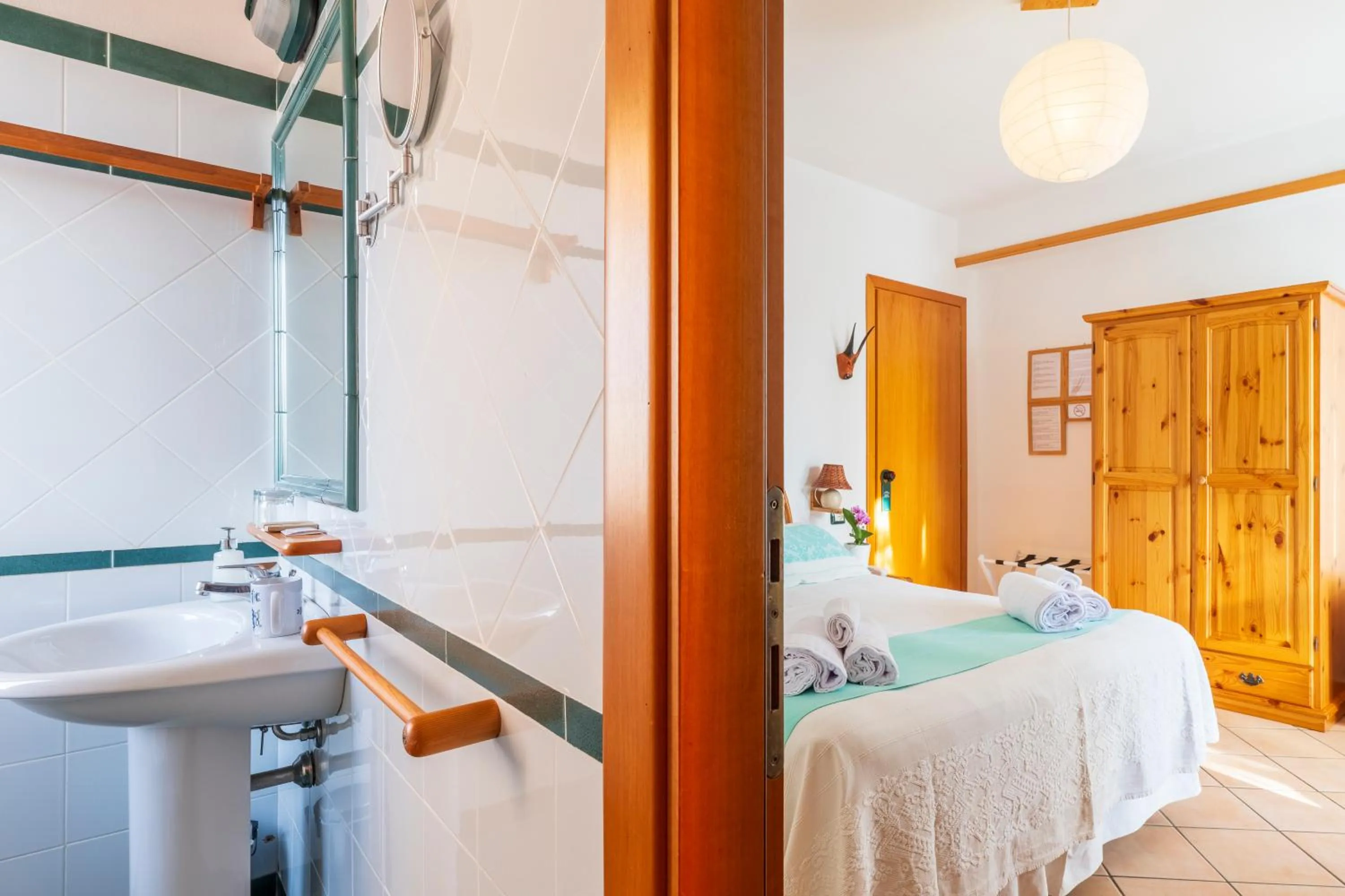 Bed in Domus De Janas Sul Mare