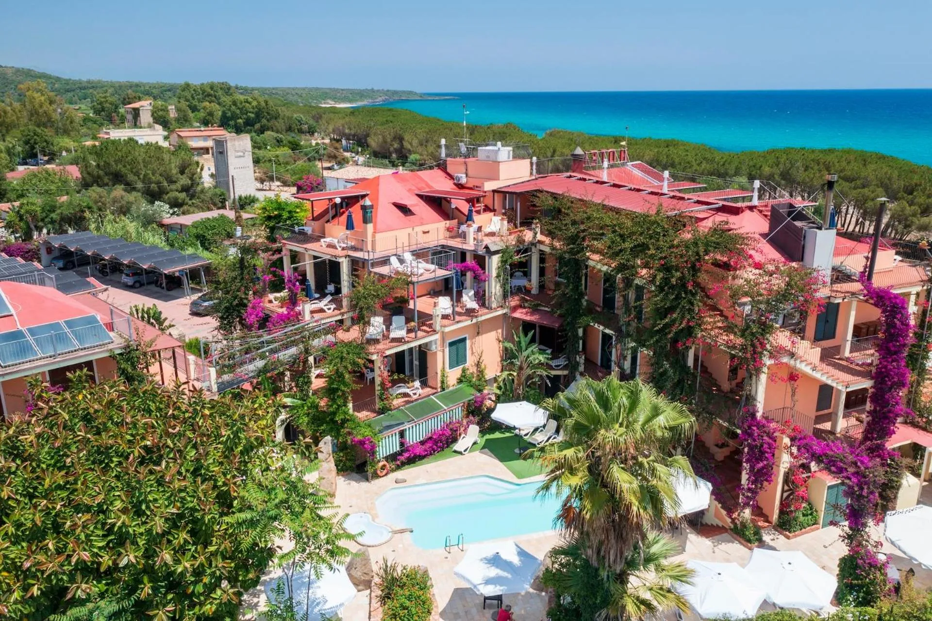 Property building in Domus De Janas Sul Mare