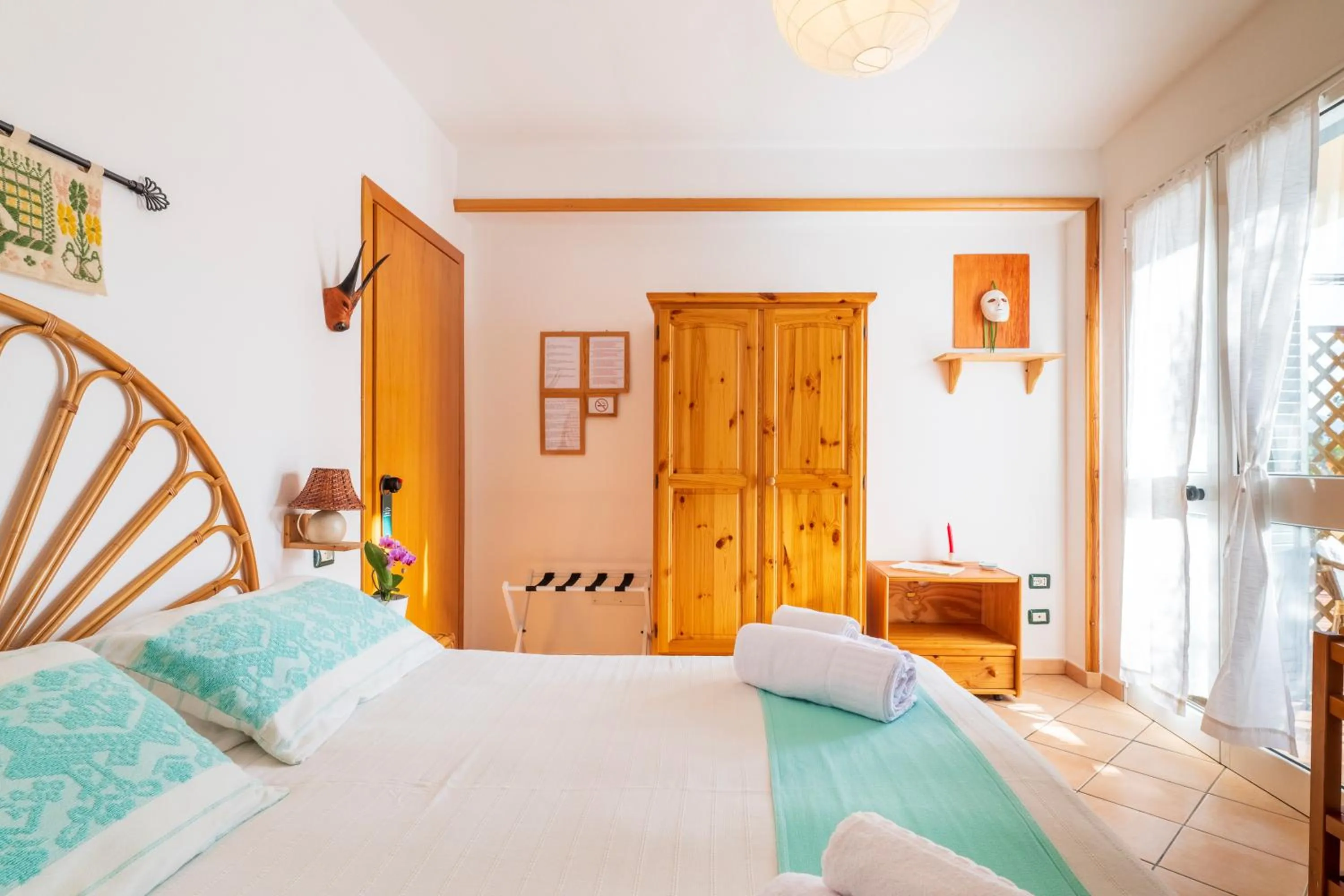 Bed in Domus De Janas Sul Mare