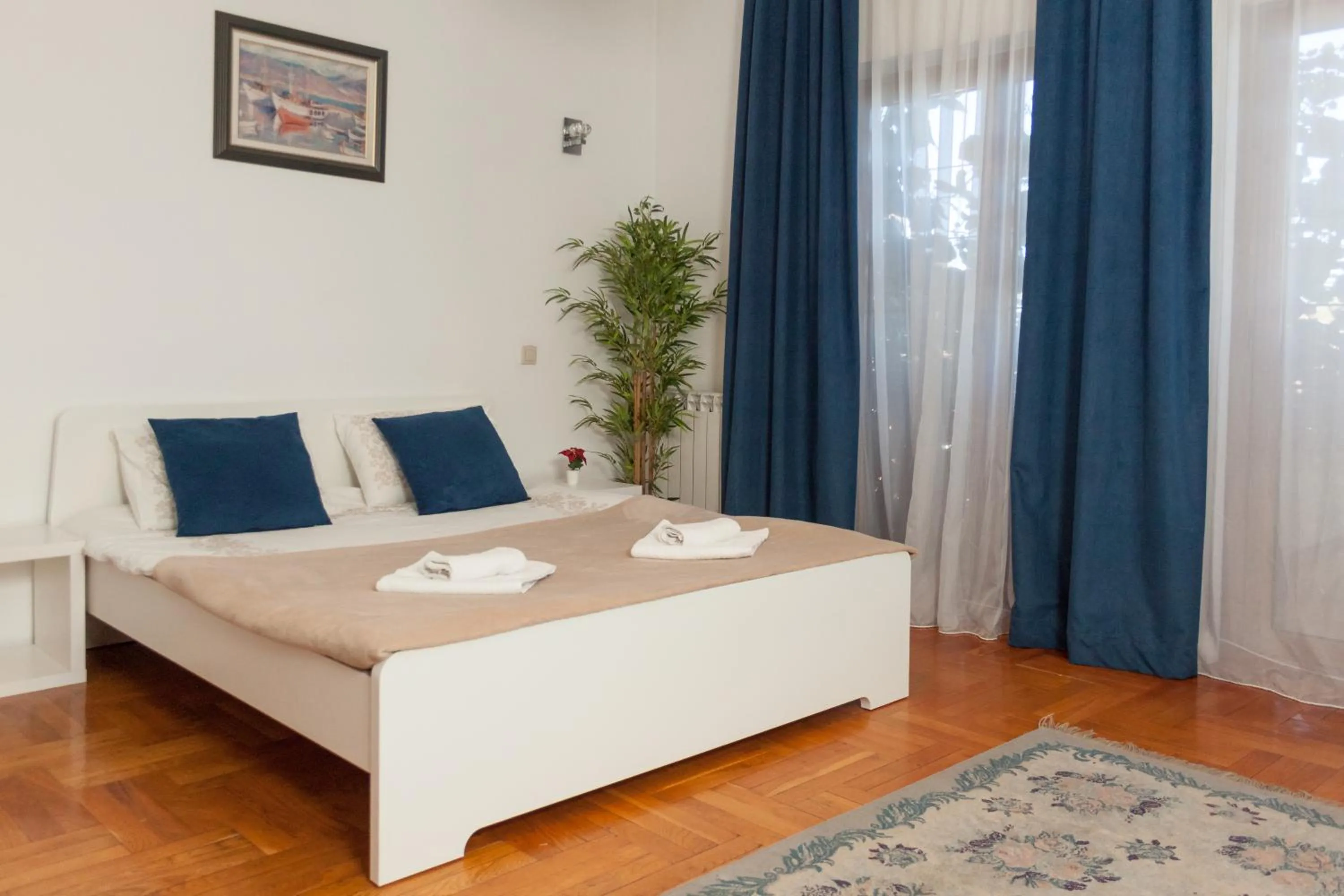 Double Room with Garden View - single occupancy in Red Clay Apartments City Club