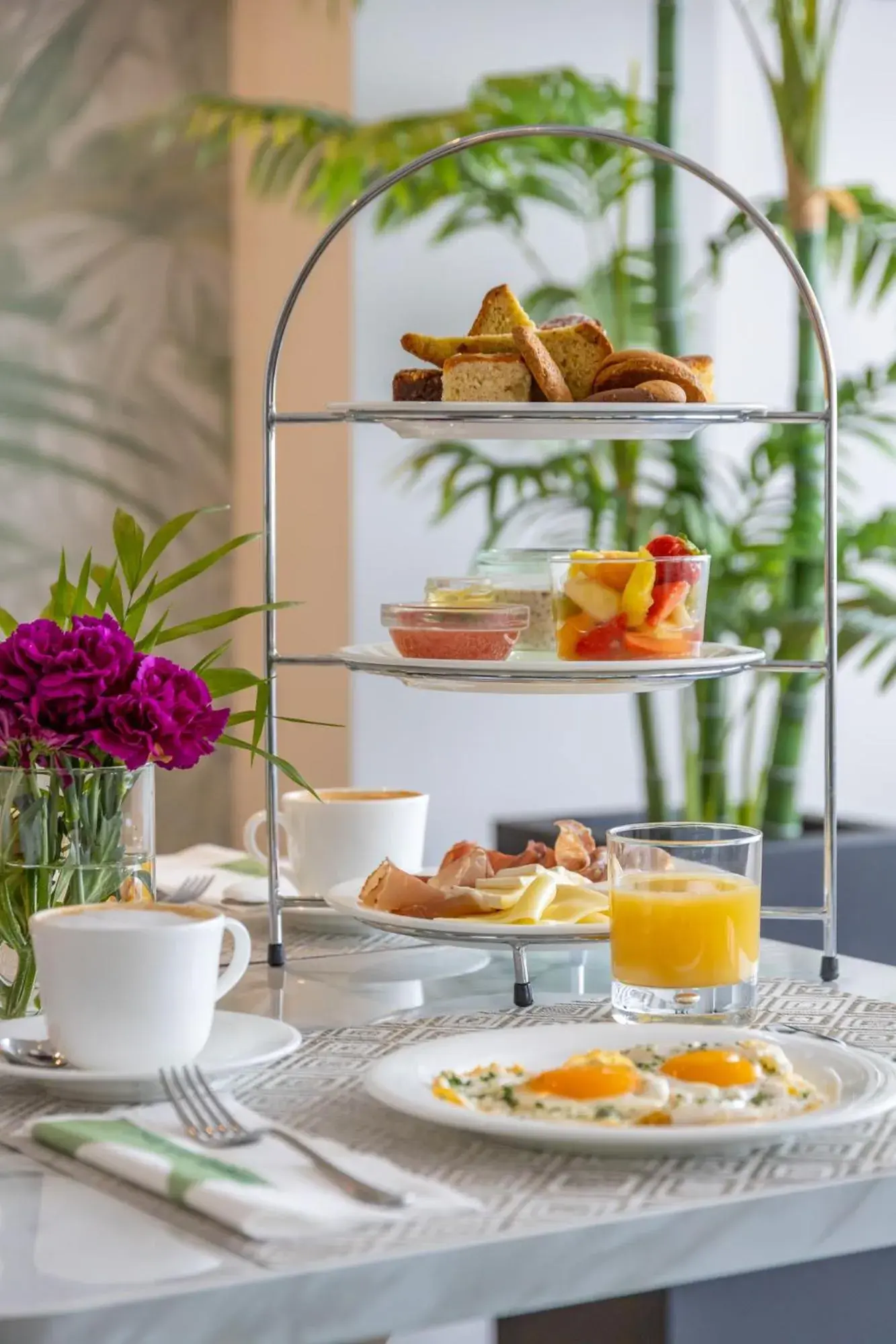 Breakfast in Salus Smart & Chic Hotel Breakfast in Salus Smart & Chic Hotel