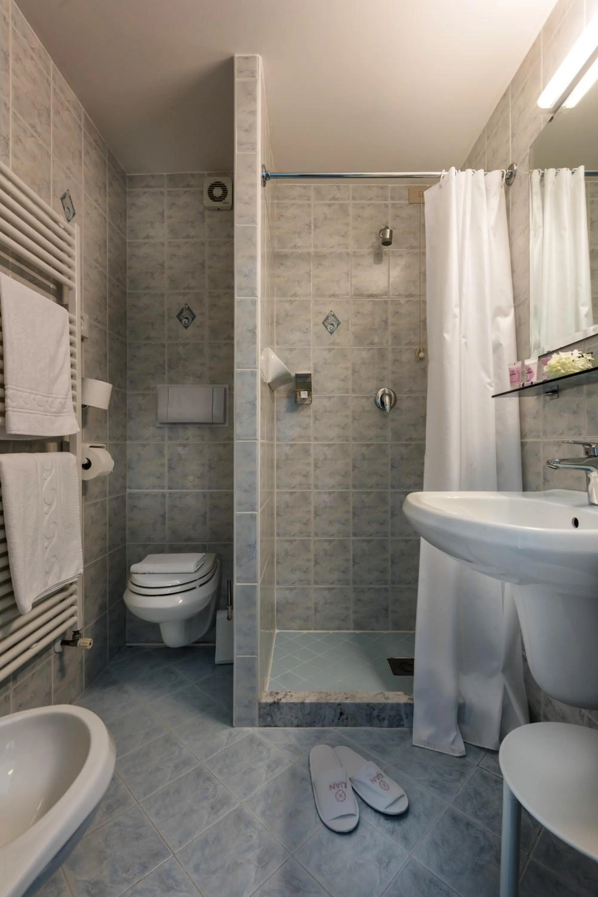 Bathroom in Salus Smart & Chic Hotel