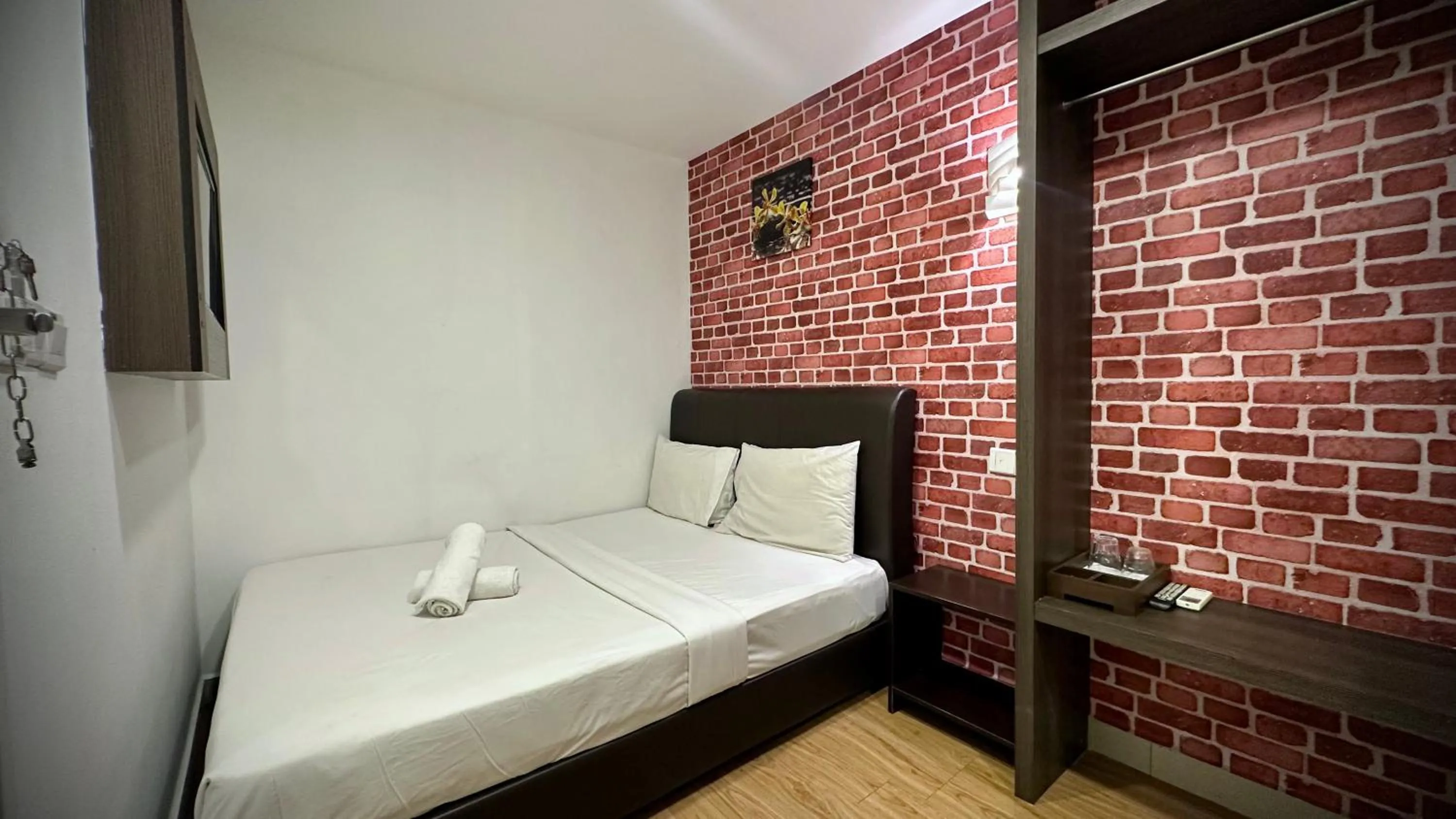 Photo of the whole room, Bed in Swing & Pillows - Sentul Titiwangsa