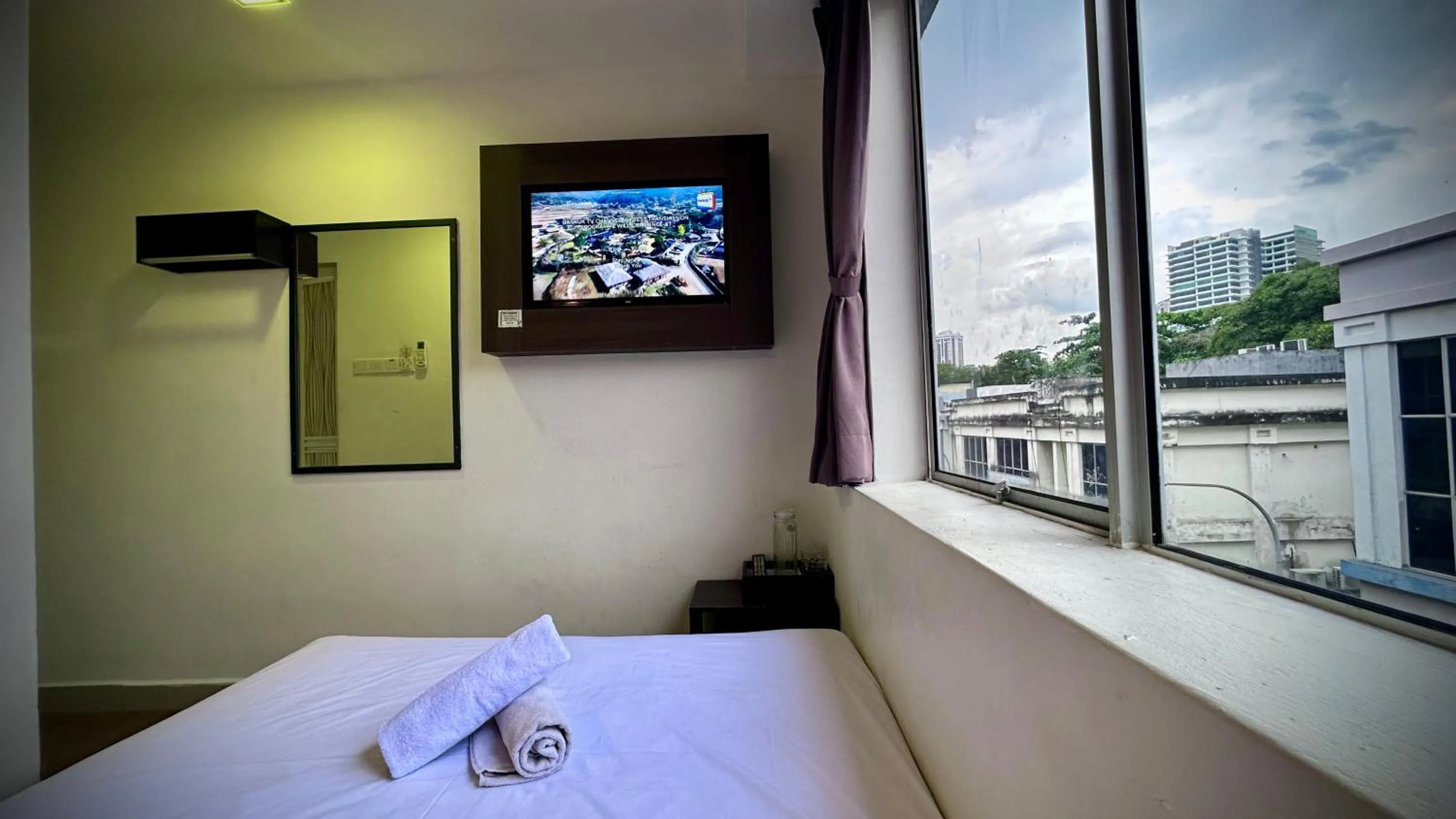 Photo of the whole room, Bed in Swing & Pillows - Sentul Titiwangsa