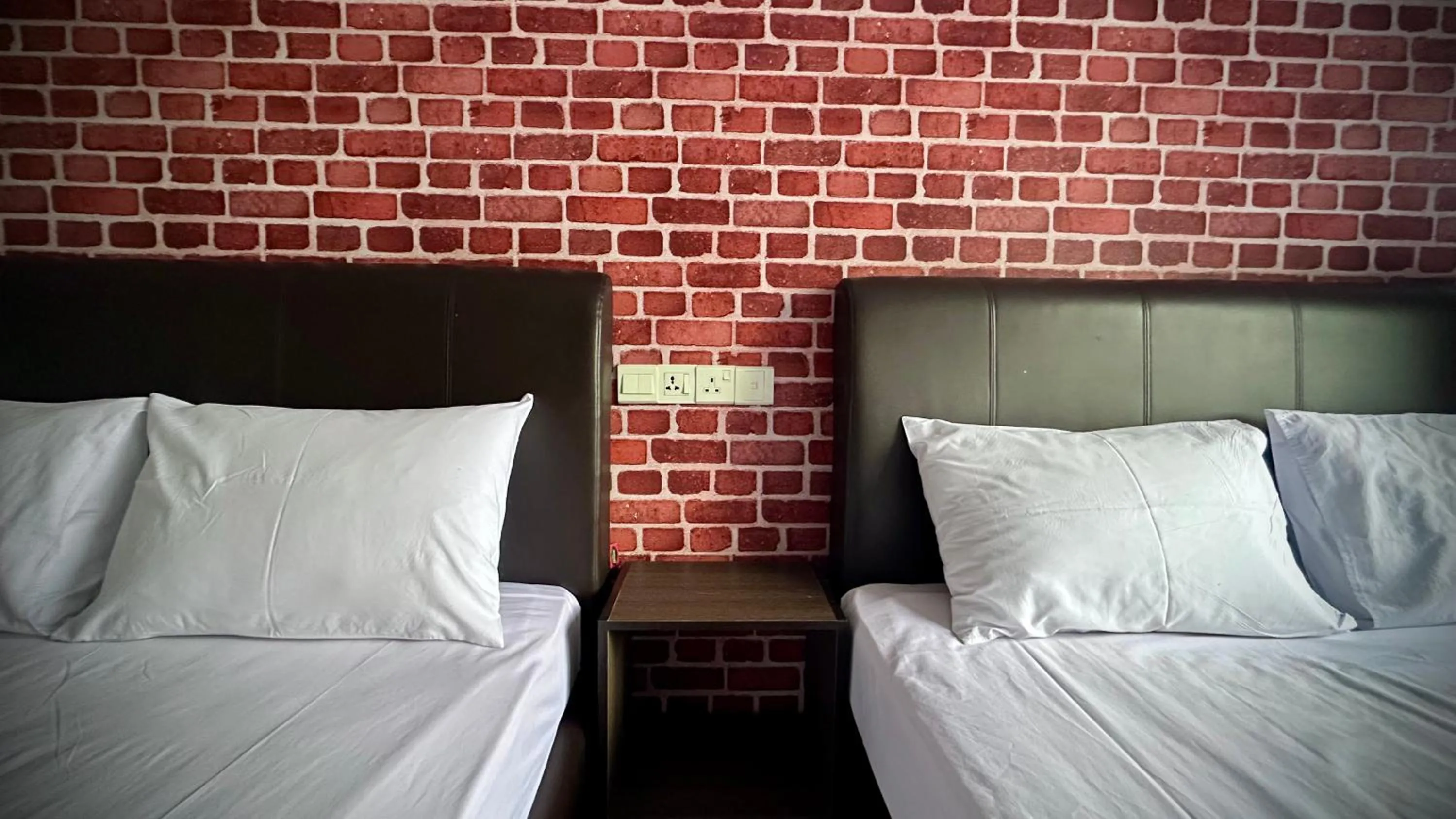 Bed in Swing & Pillows - Sentul Titiwangsa