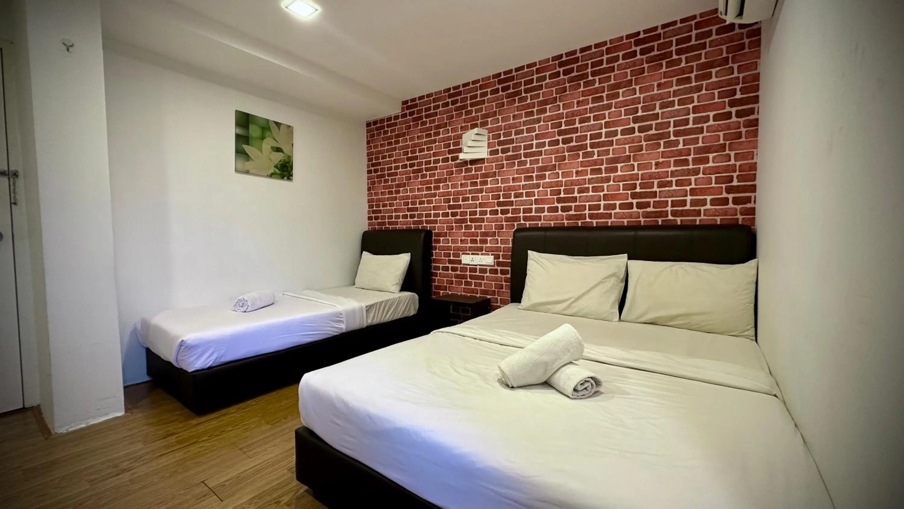 Photo of the whole room, Bed in Swing & Pillows - Sentul Titiwangsa