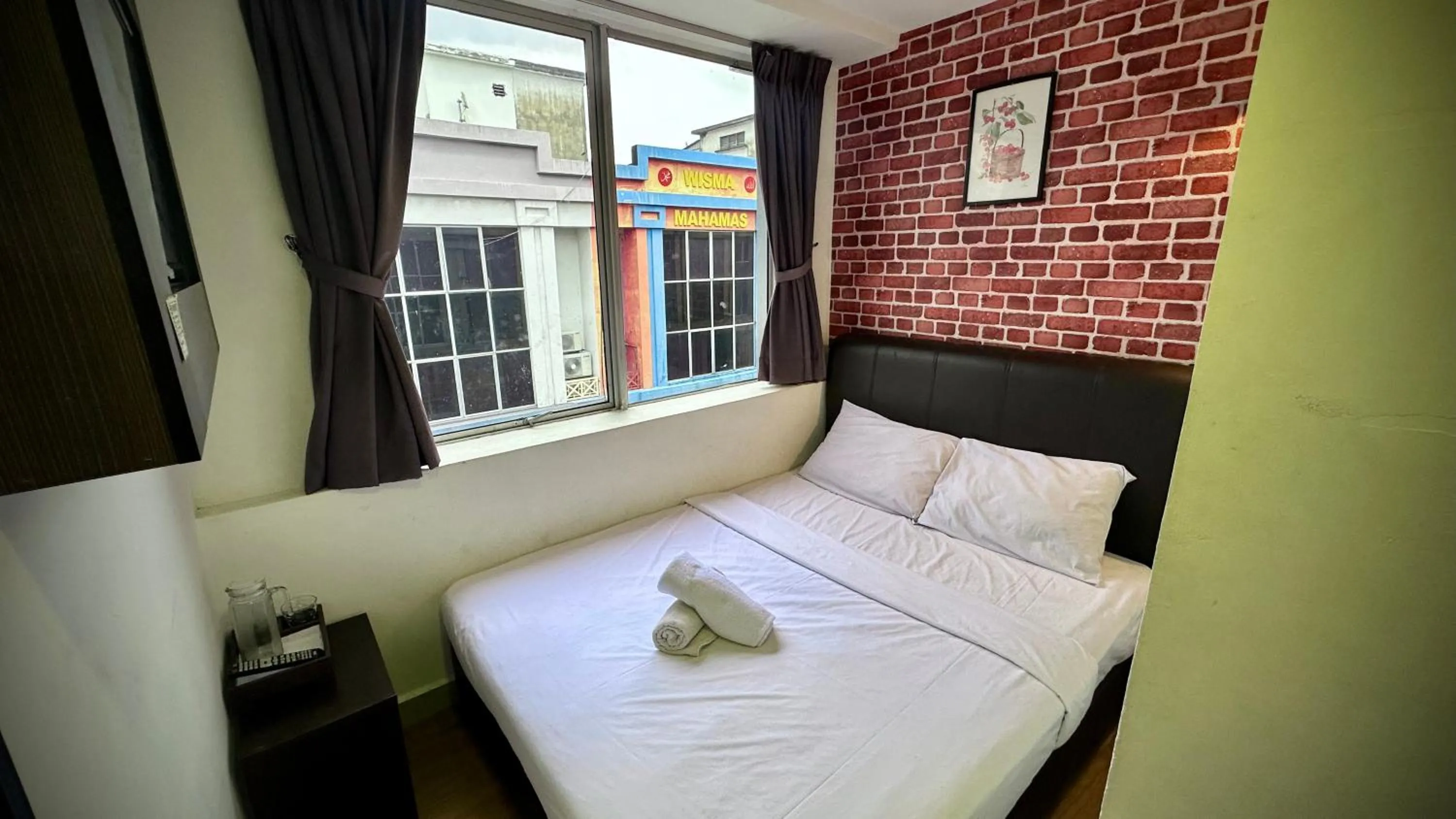 Photo of the whole room, Bed in Swing & Pillows - Sentul Titiwangsa