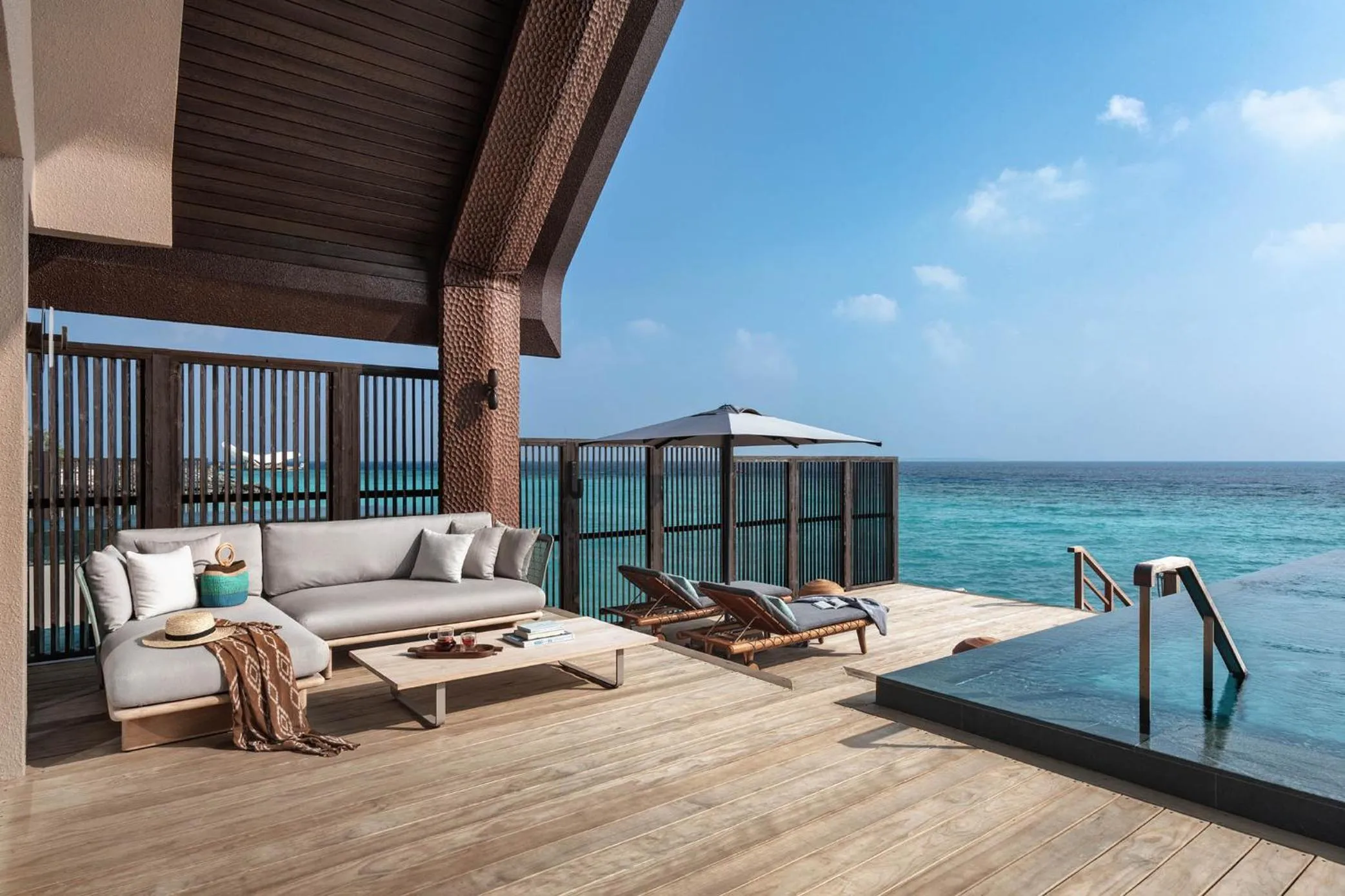 Seating area in JOALI BEING