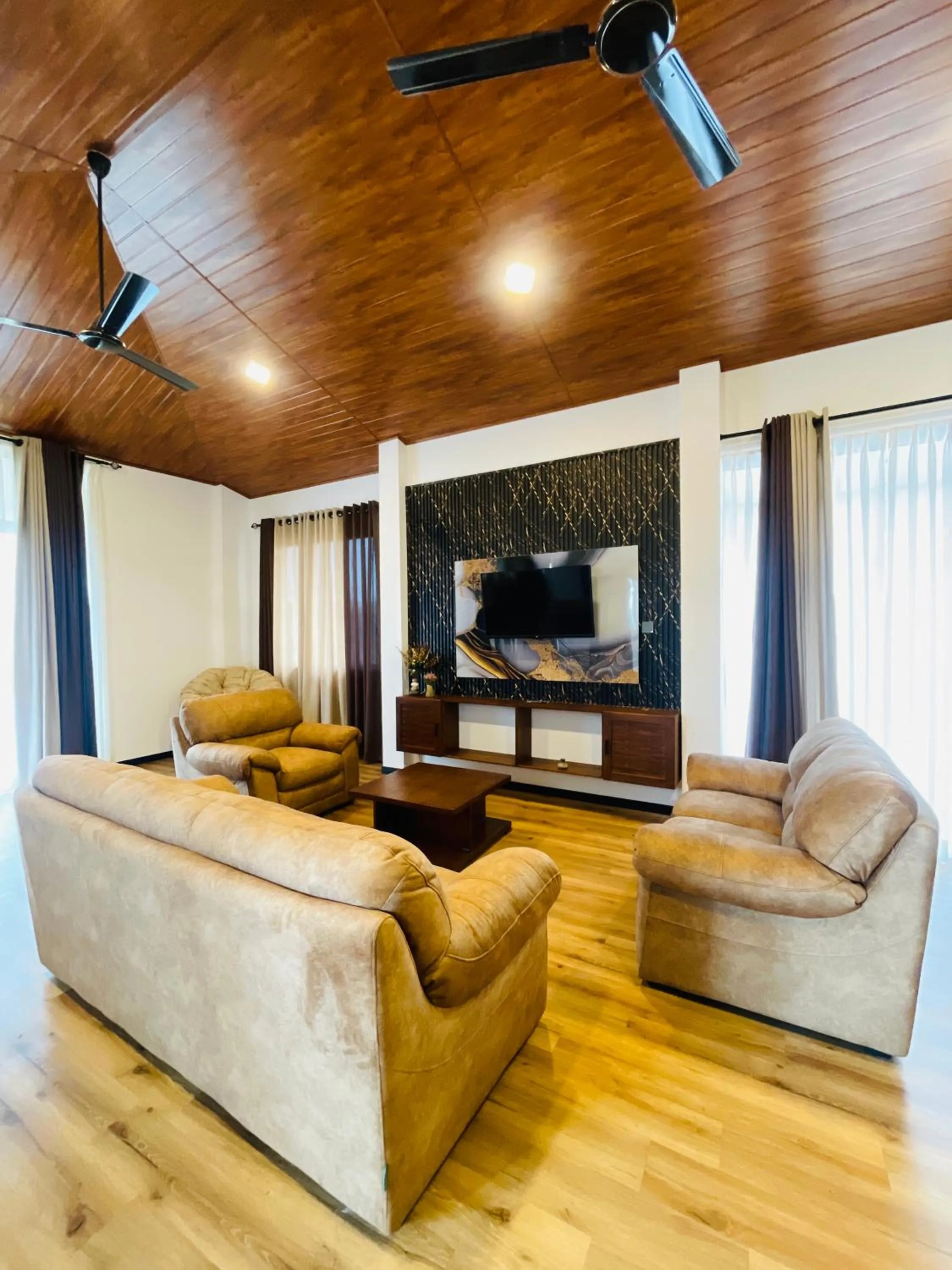 Seating area in White House Holiday Resort