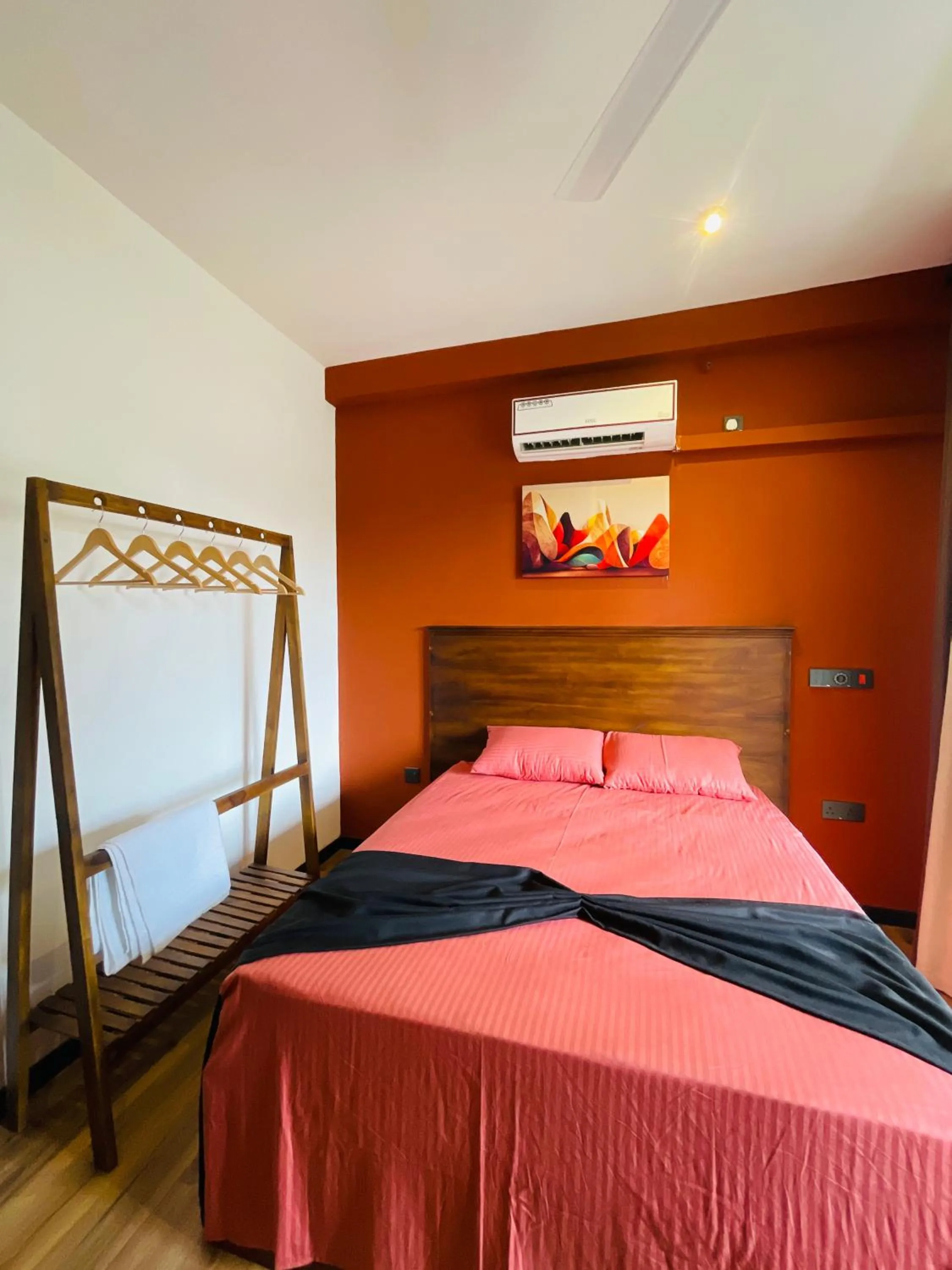 Photo of the whole room, Bed in White House Holiday Resort