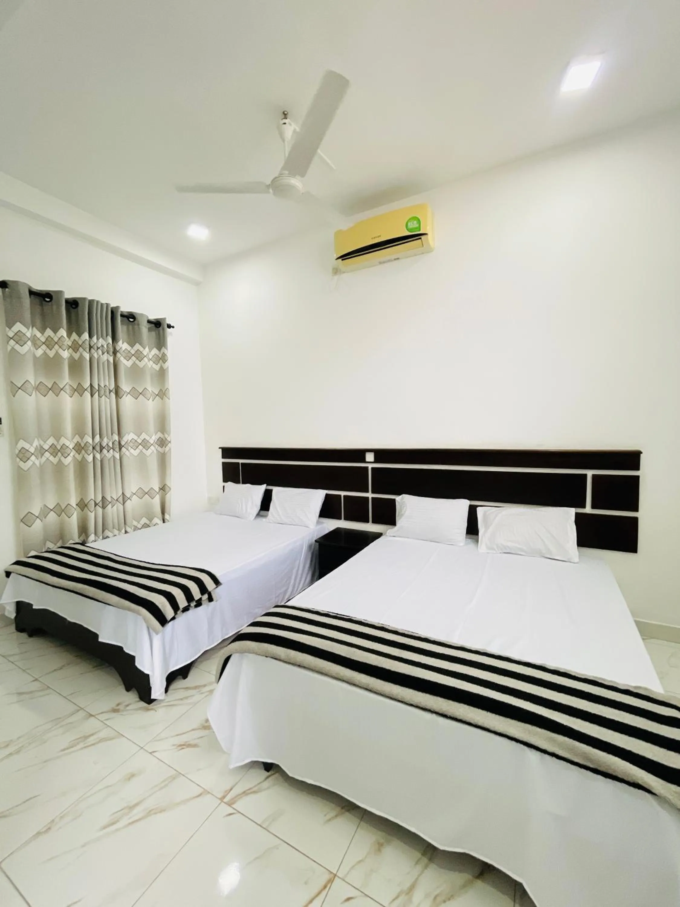 Bed in White House Holiday Resort