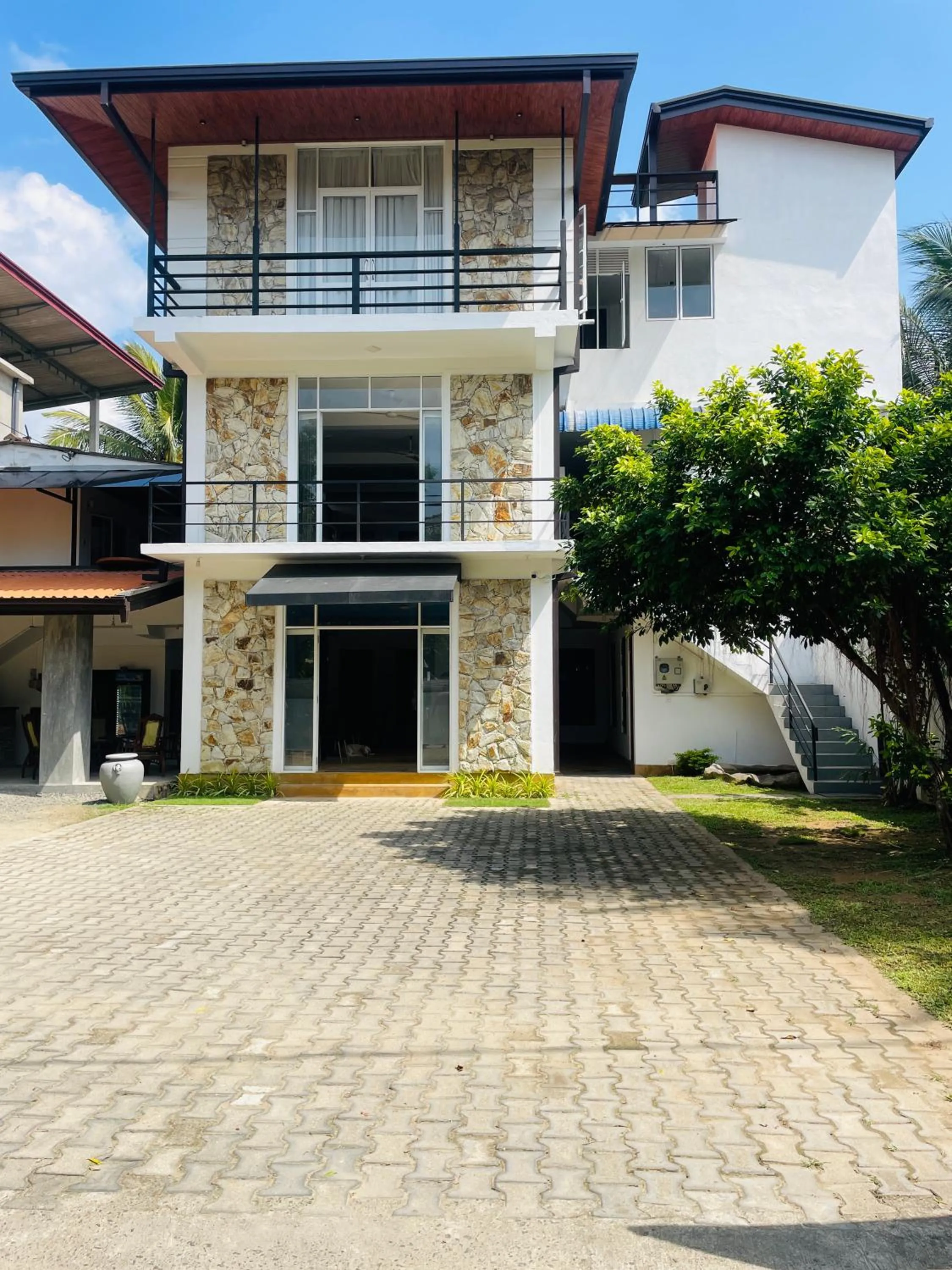 Property building in White House Holiday Resort