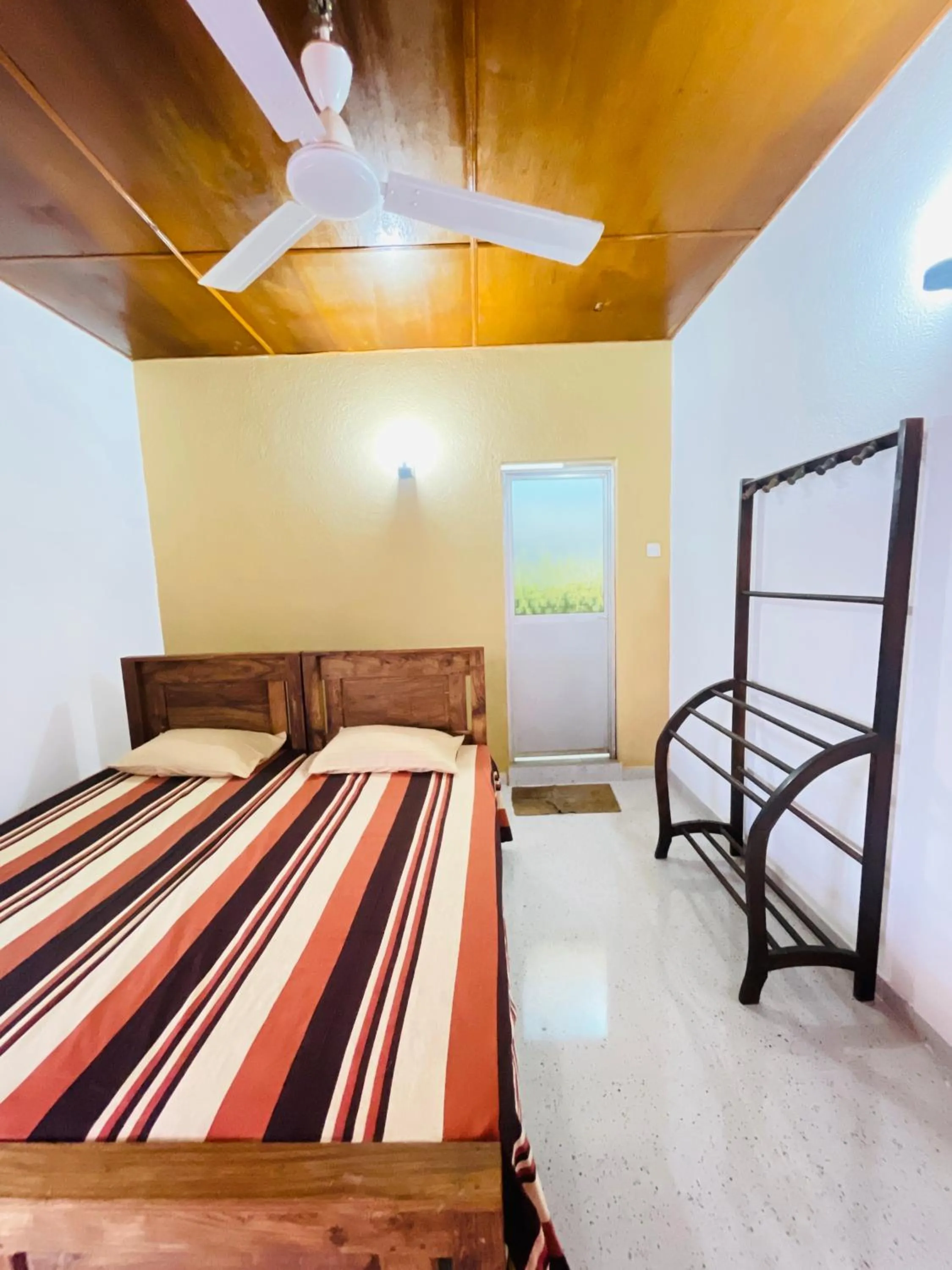 Photo of the whole room, Bed in White House Holiday Resort