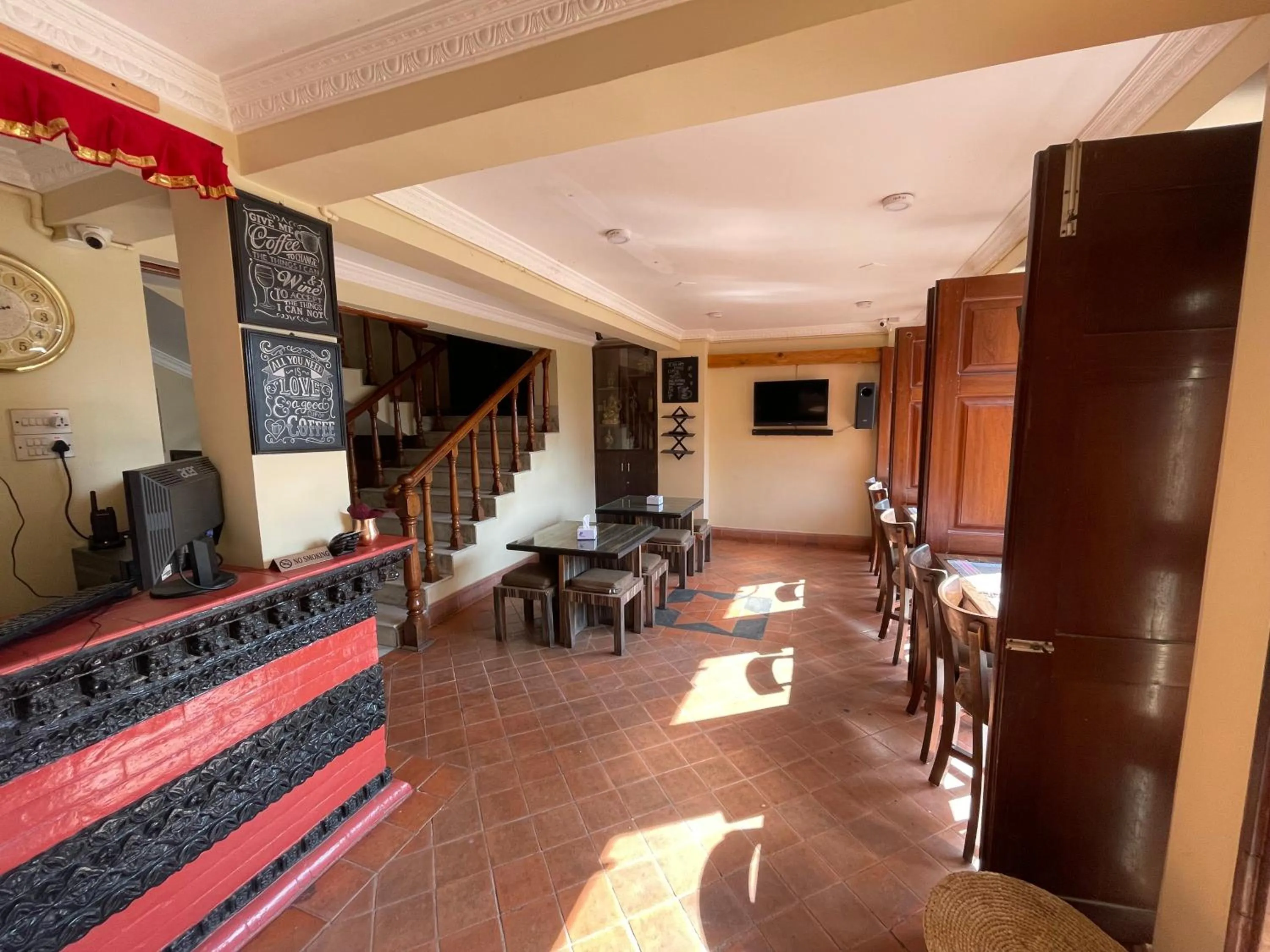 Lobby or reception in Hotel Empire & Rooftop Restaurant