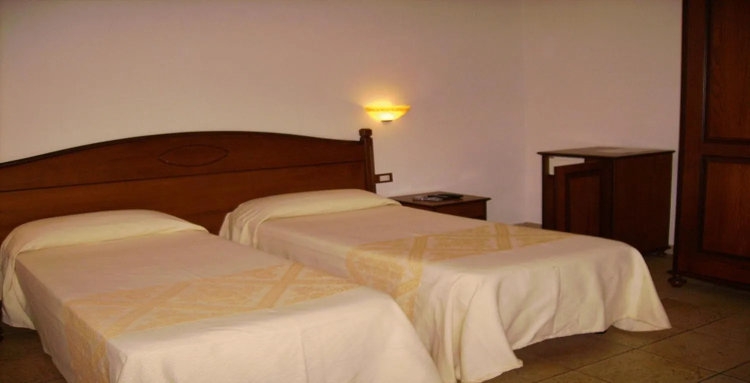 Photo of the whole room, Bed in Hotel Perda Rubia