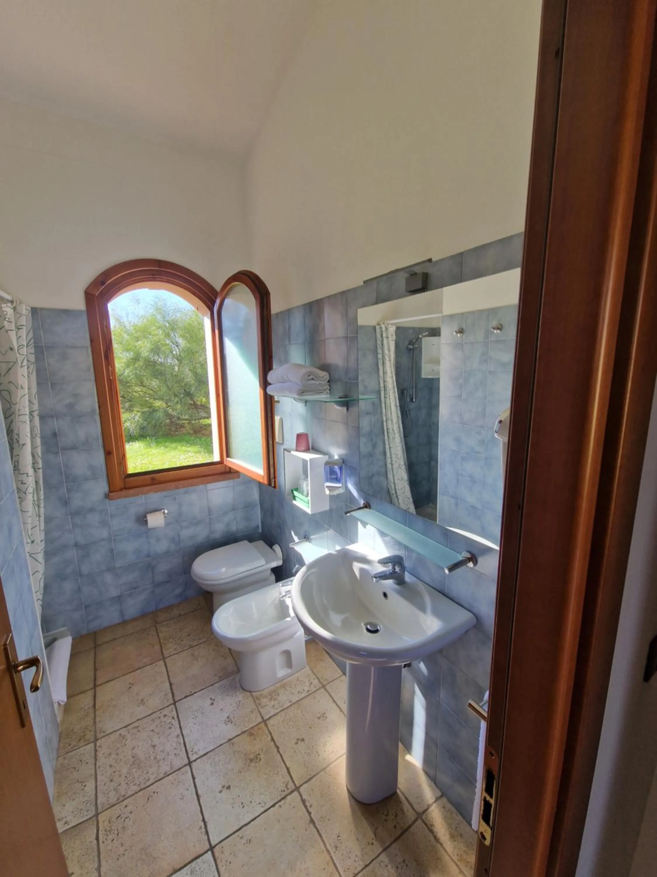 Bathroom in Hotel Perda Rubia