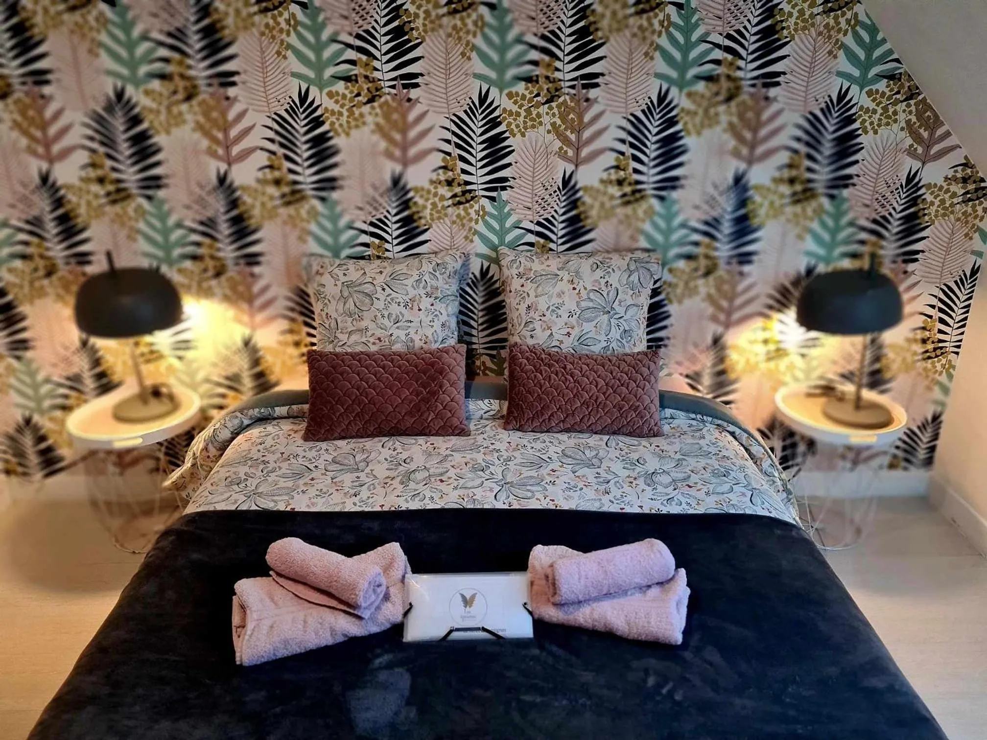 Bed in Les Epinettes chambres d'hôtes