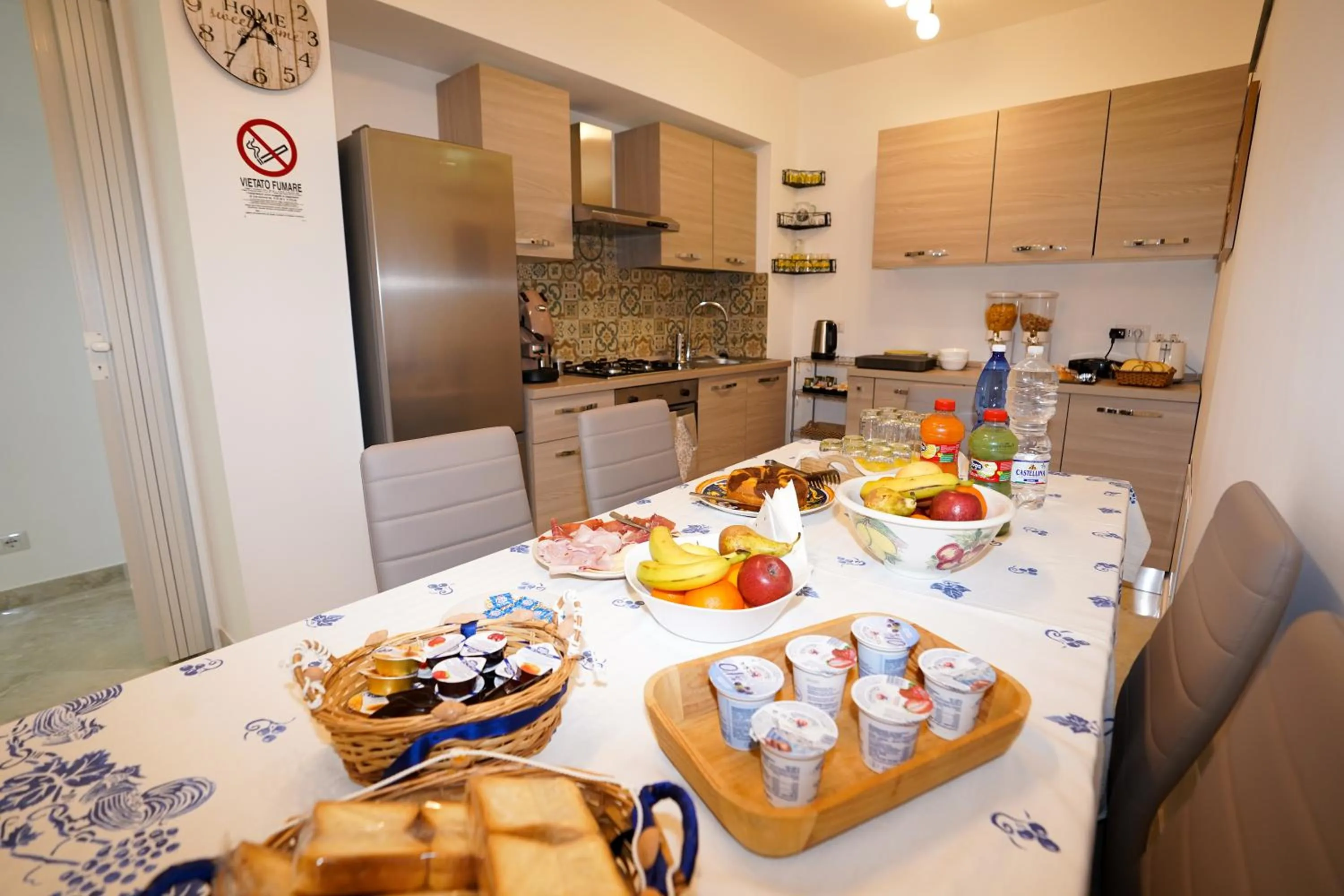 Food and drinks in Casa Astra