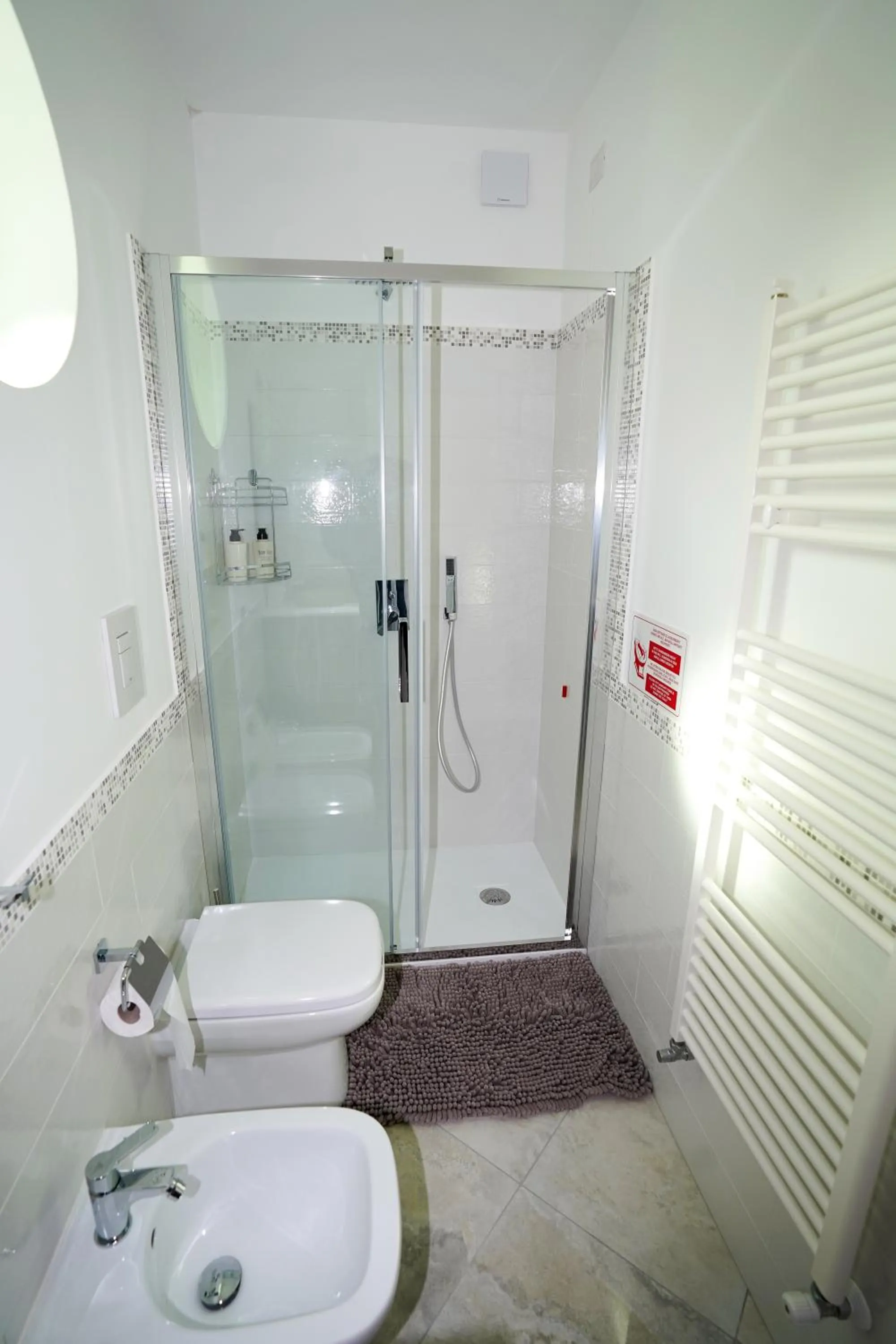 Shower in Casa Astra