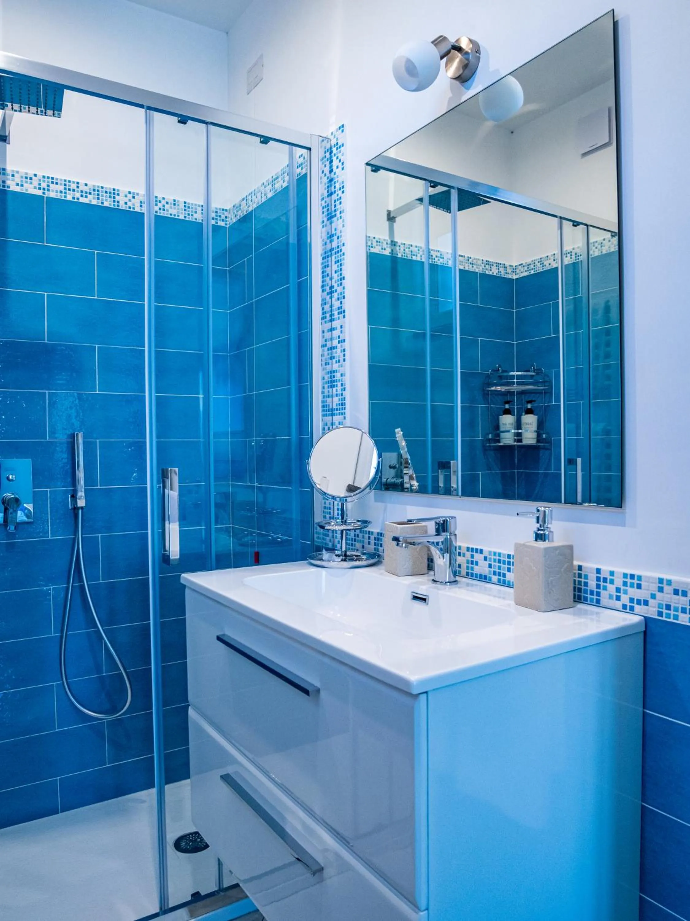 Shower in Casa Astra