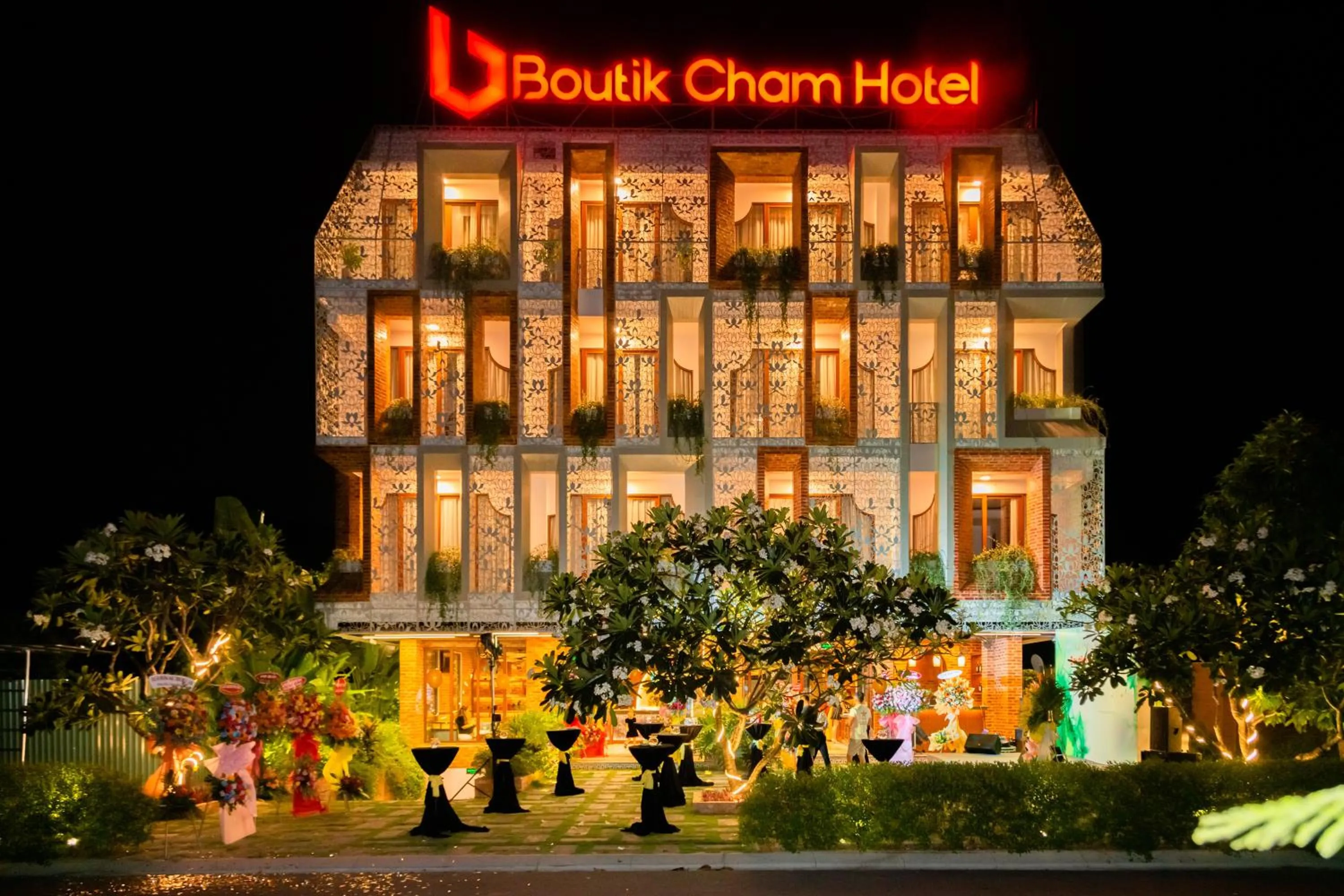 Property building in Boutik Cham NhaTrang Hotel