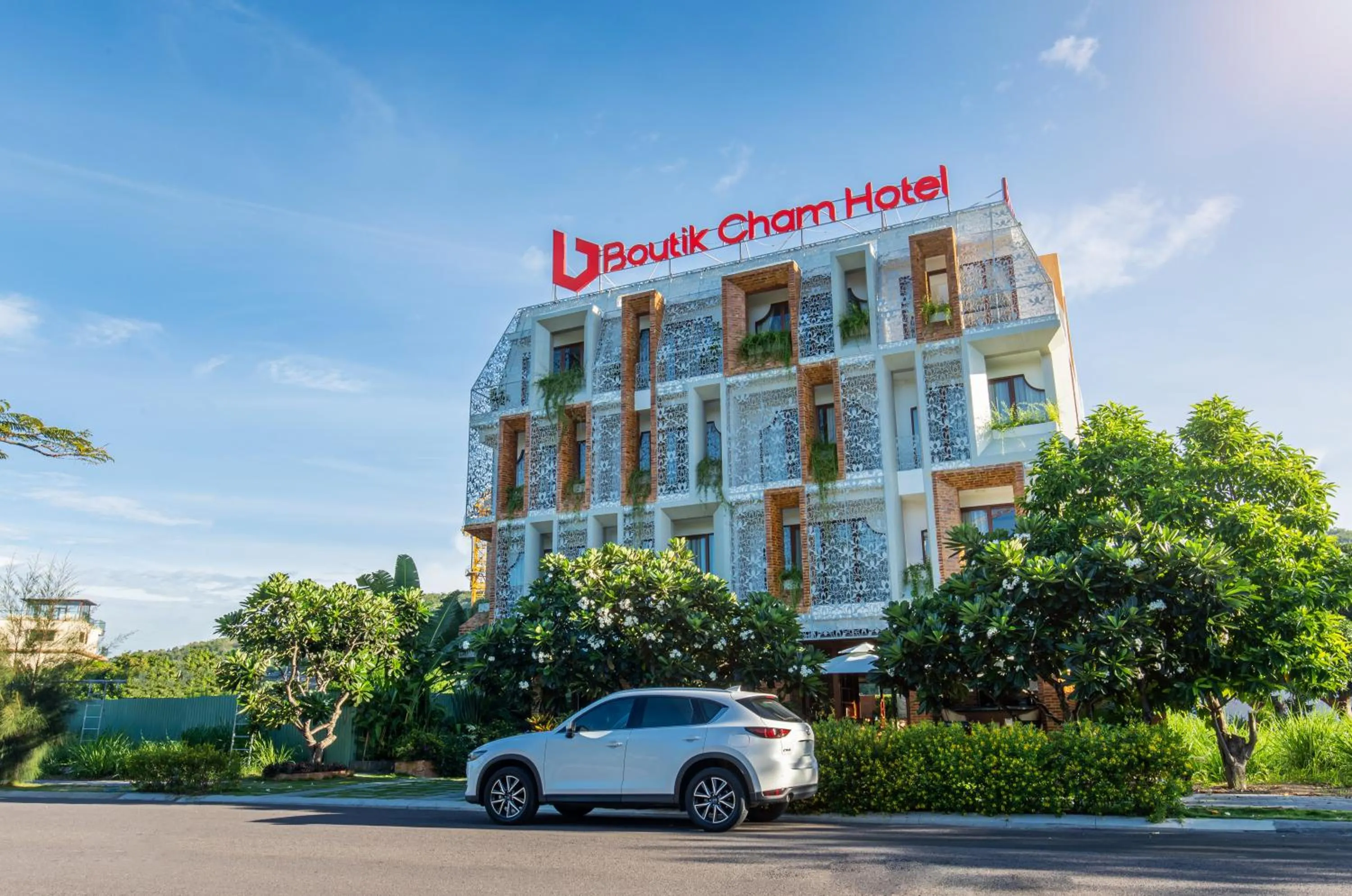 Property building in Boutik Cham NhaTrang Hotel