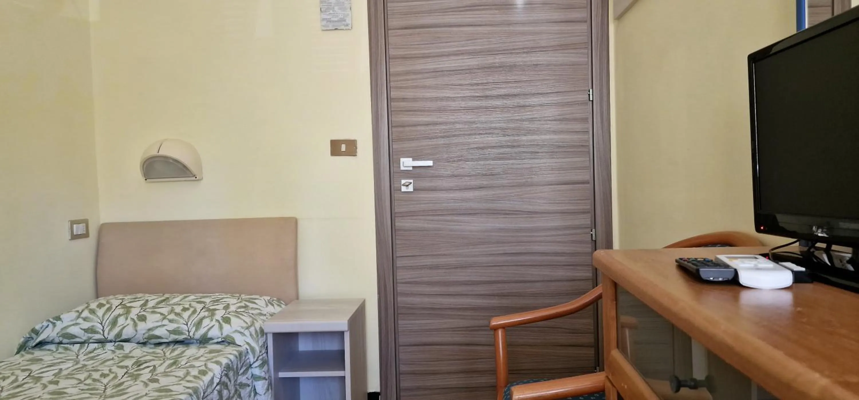 Bedroom in Hotel Sud Est by Fam Rossetti