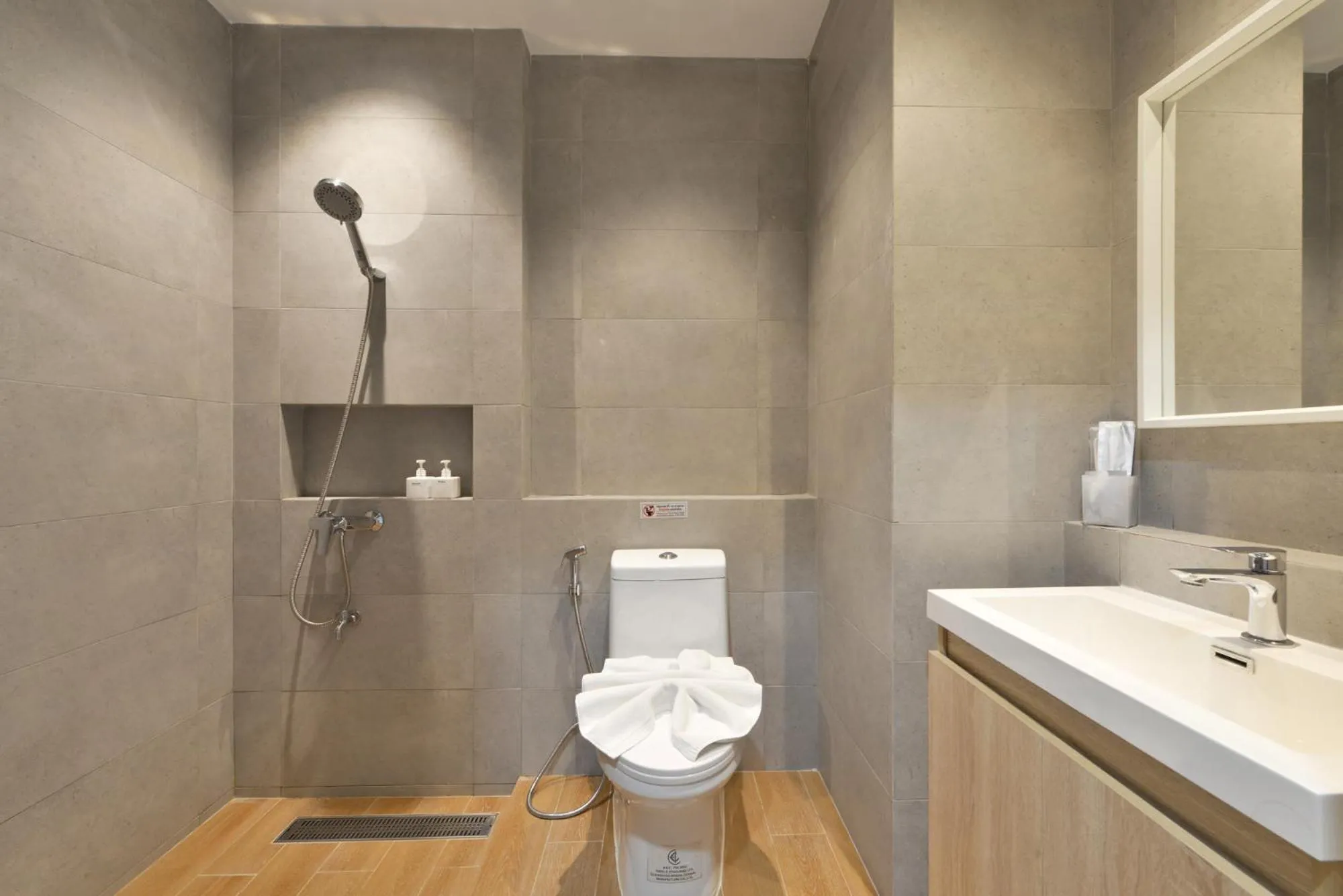 Shower in VST Punnawithi