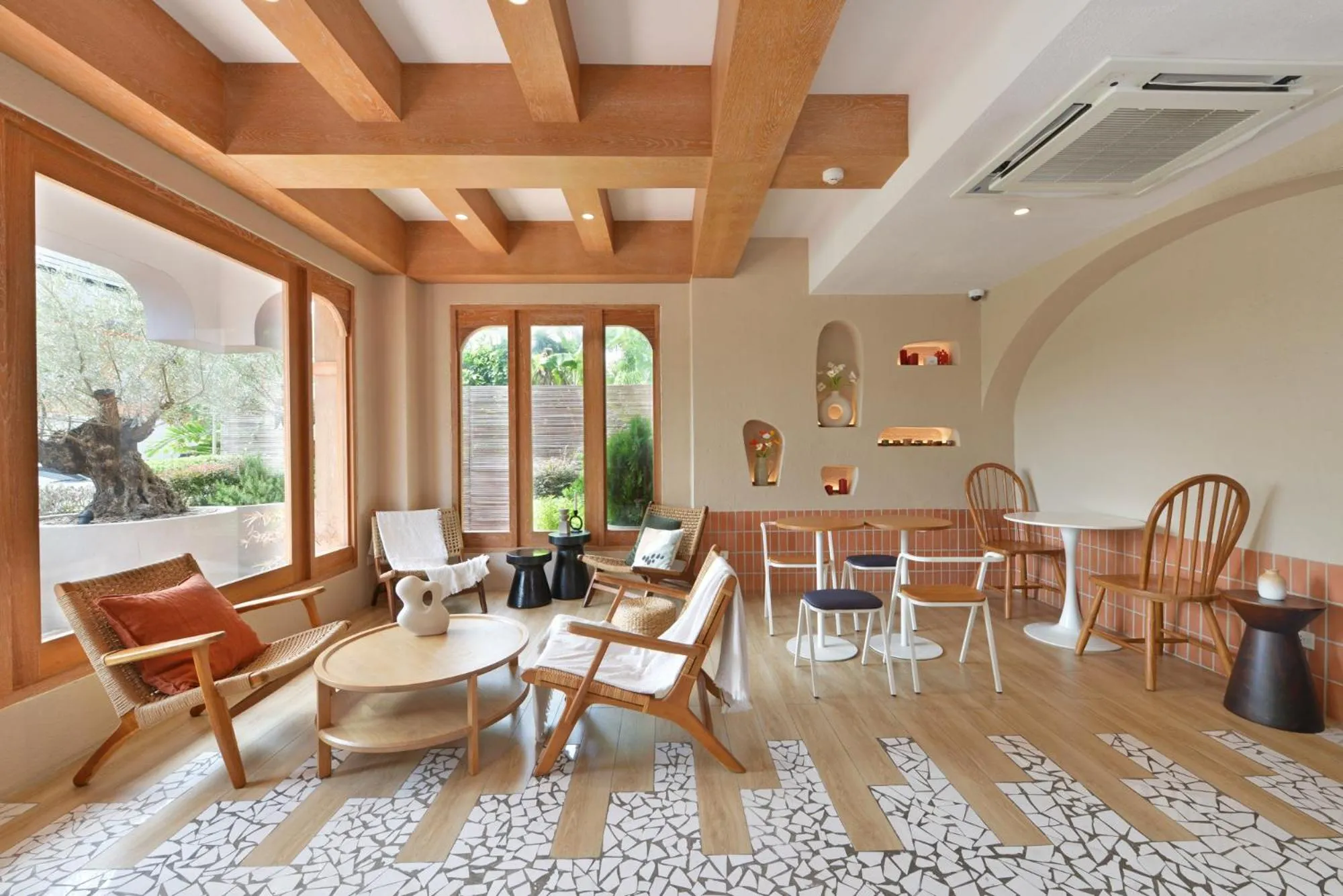 Restaurant/places to eat in VST Punnawithi