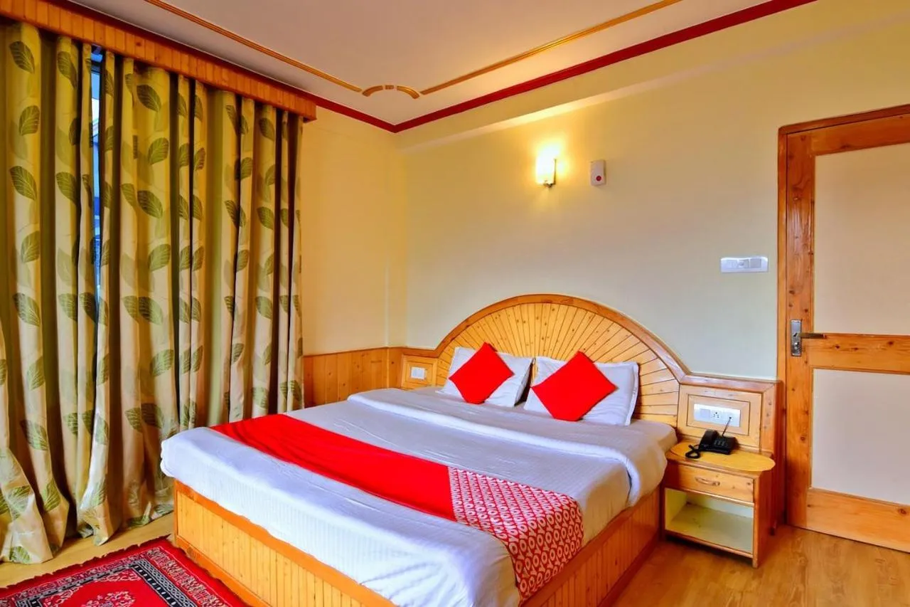 Photo of the whole room, Bed in Himalayan adventure Cottages & Budget Friendly BNB Manali