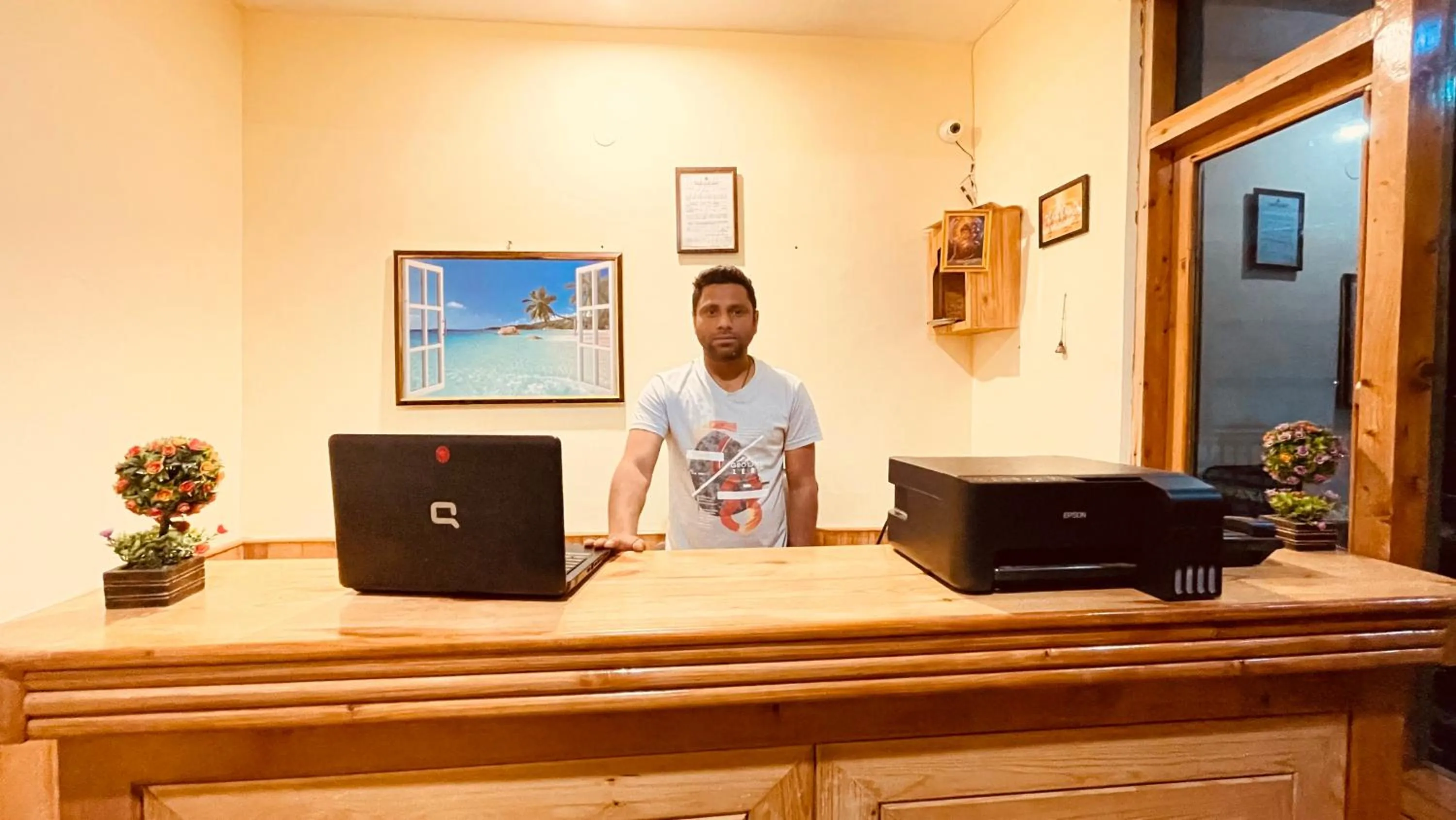 Lobby or reception in Himalayan adventure Cottages & Budget Friendly BNB Manali