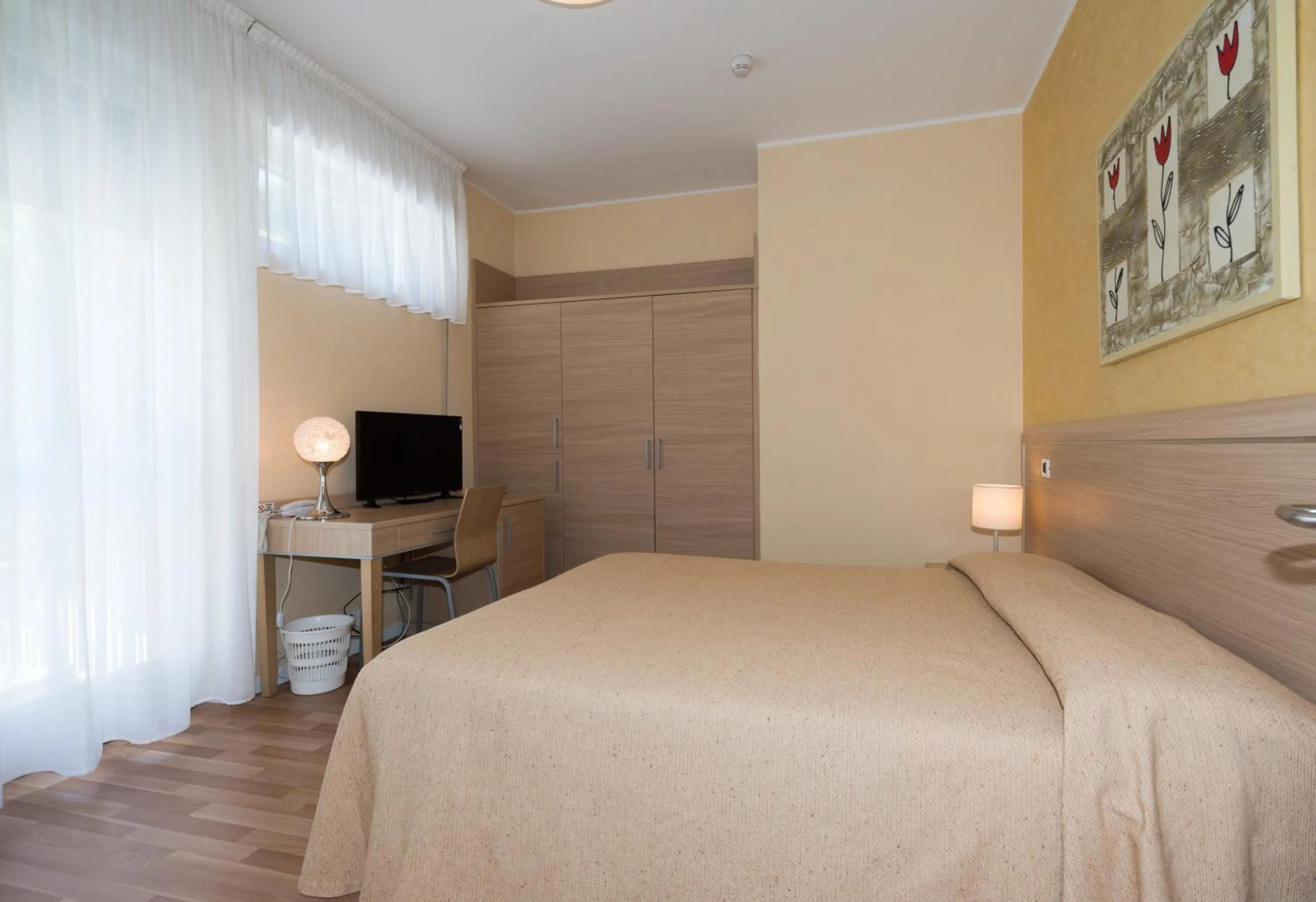 Lounge or bar, Bed in Hotel Eurovil Garni