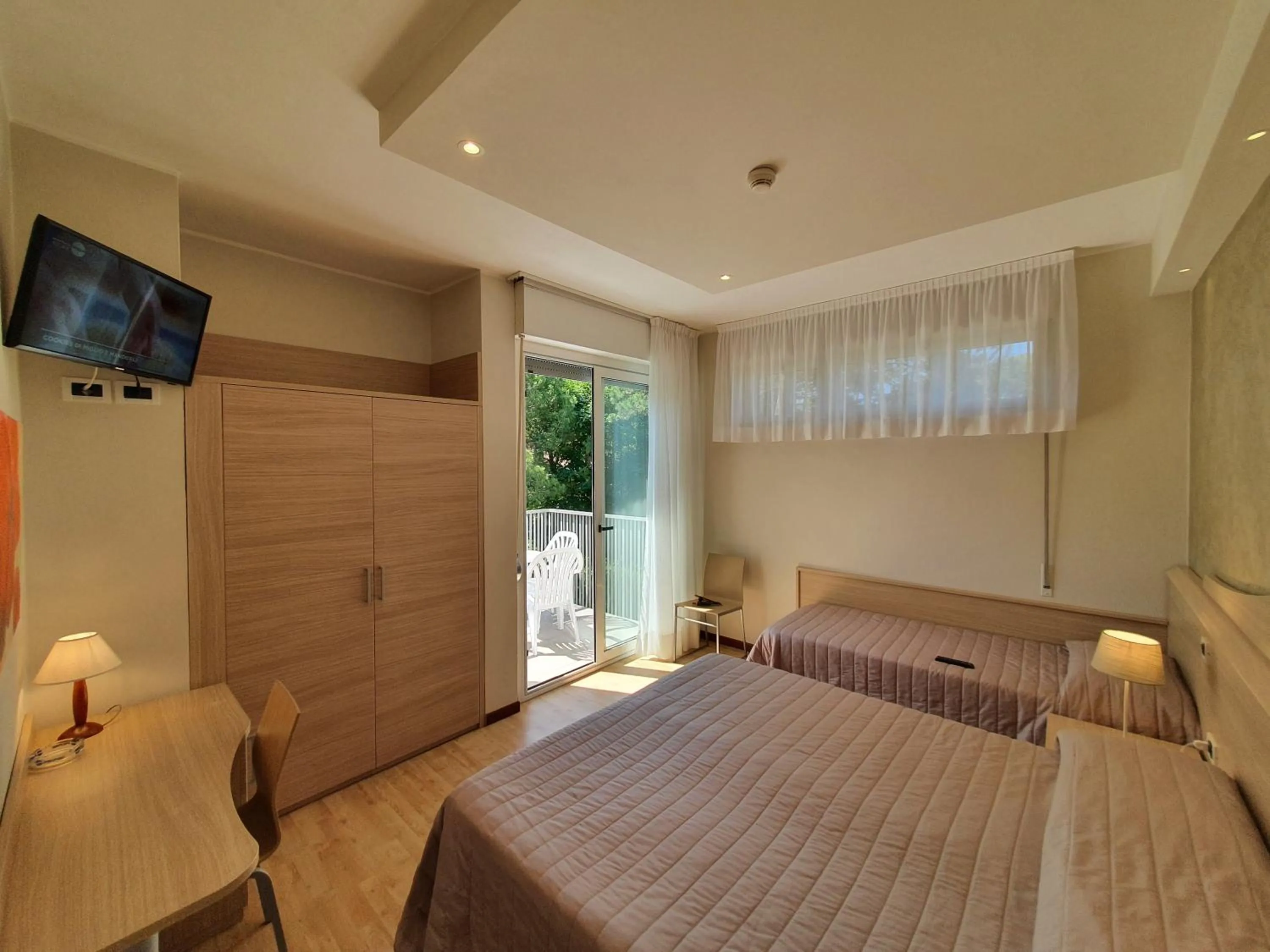 Bed in Hotel Eurovil Garni