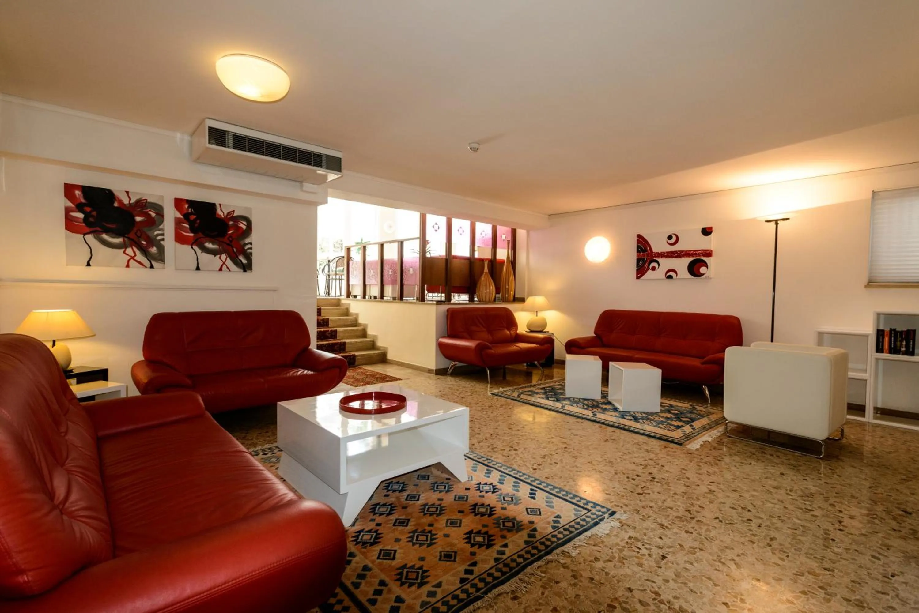 Communal lounge/ TV room in Hotel Eurovil Garni