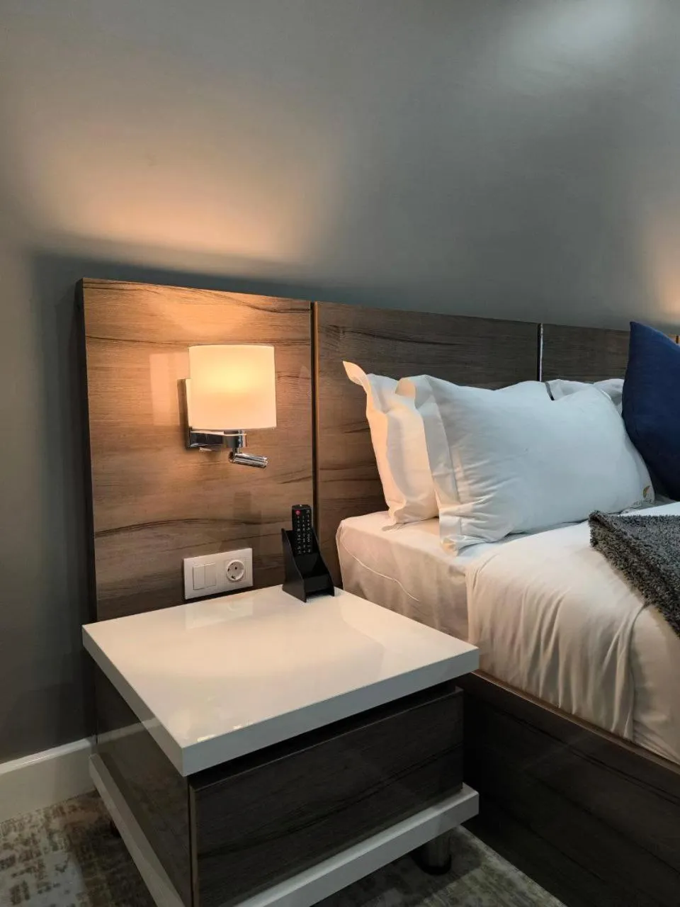 Bed in Polana Plaza Hotel