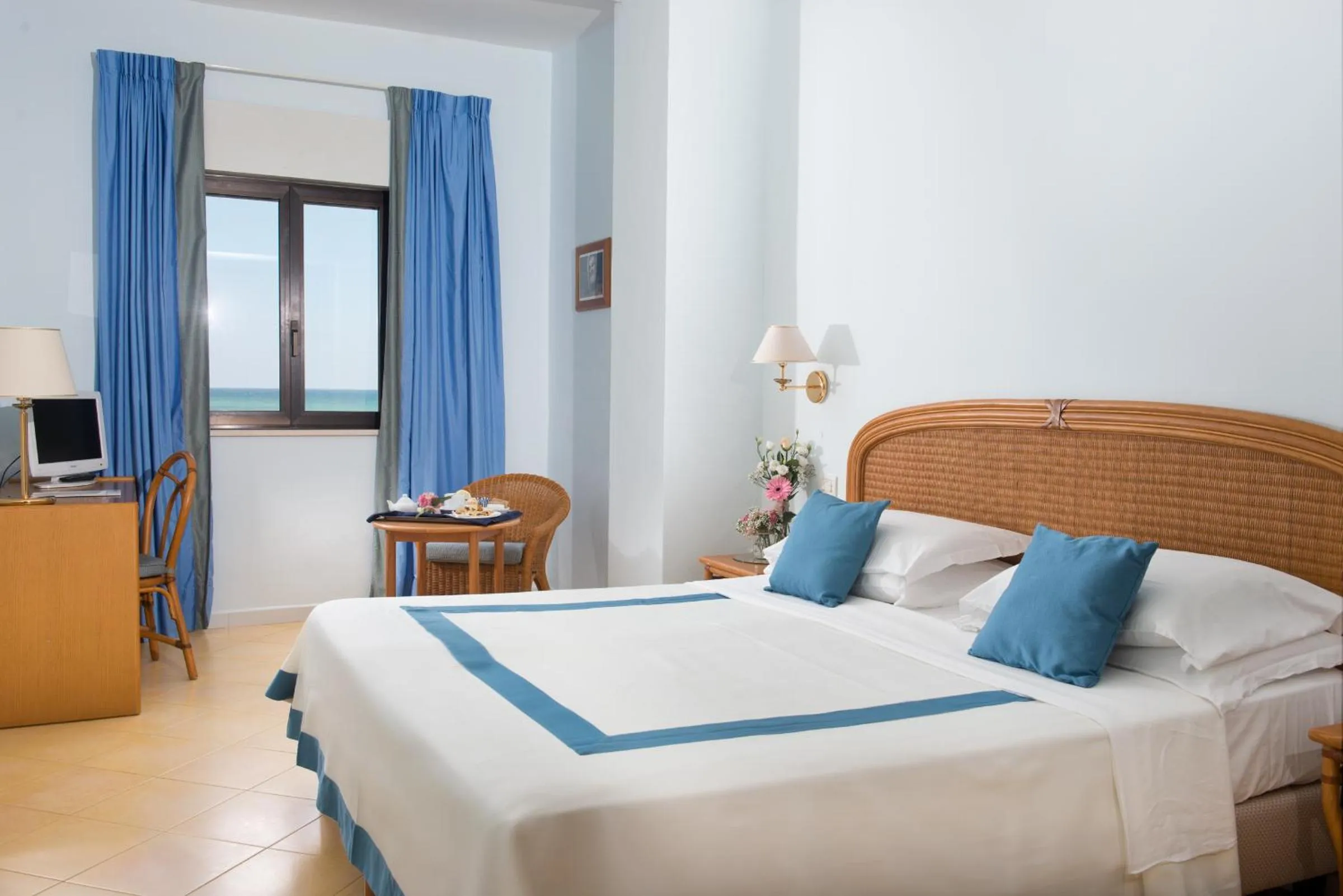 Photo of the whole room, Bed in Hotel Del Levante