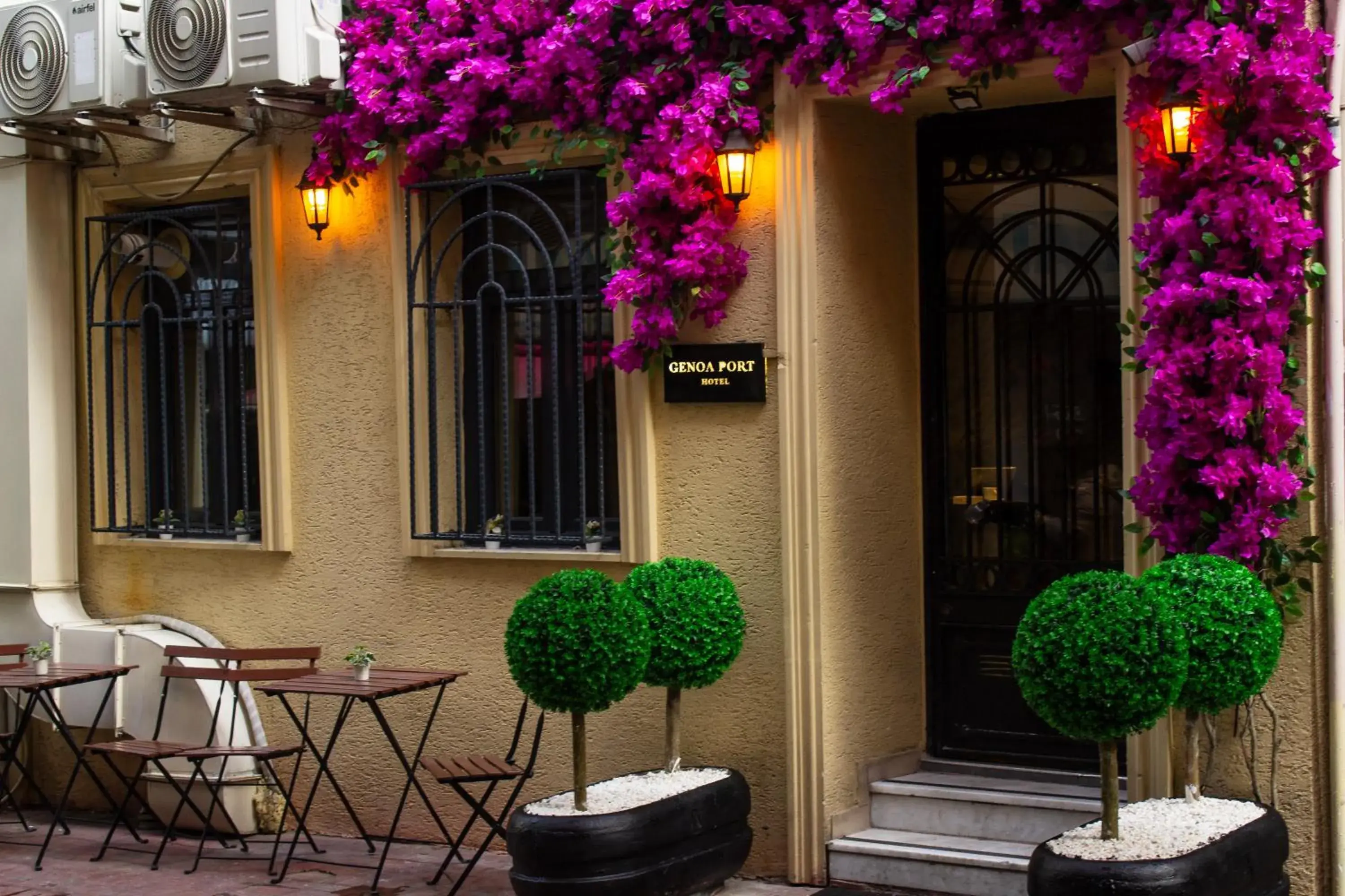 Property building in Genoa Port Hotel Property building in Genoa Port Hotel