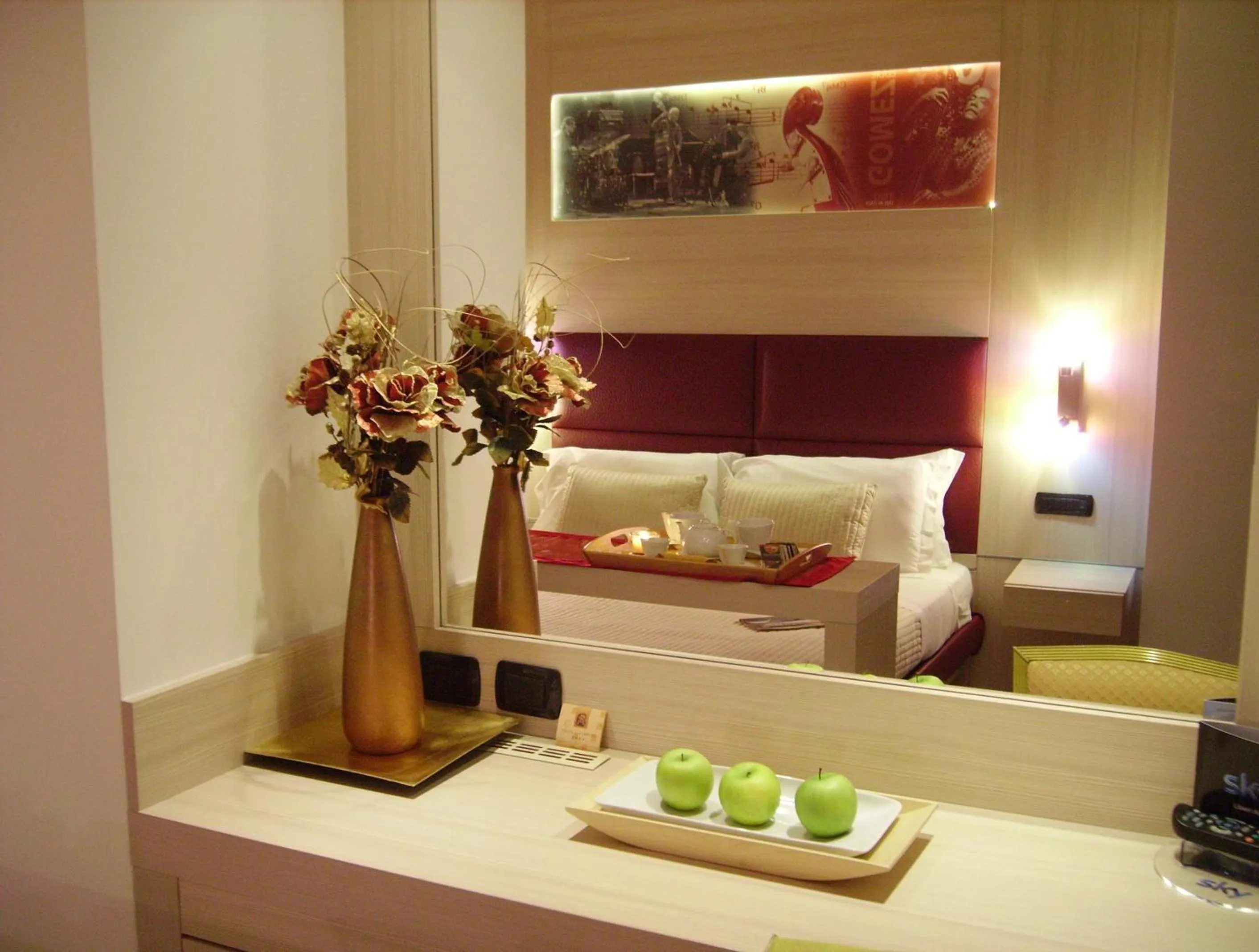 Decorative detail, Bed in Hotel Degli Haethey