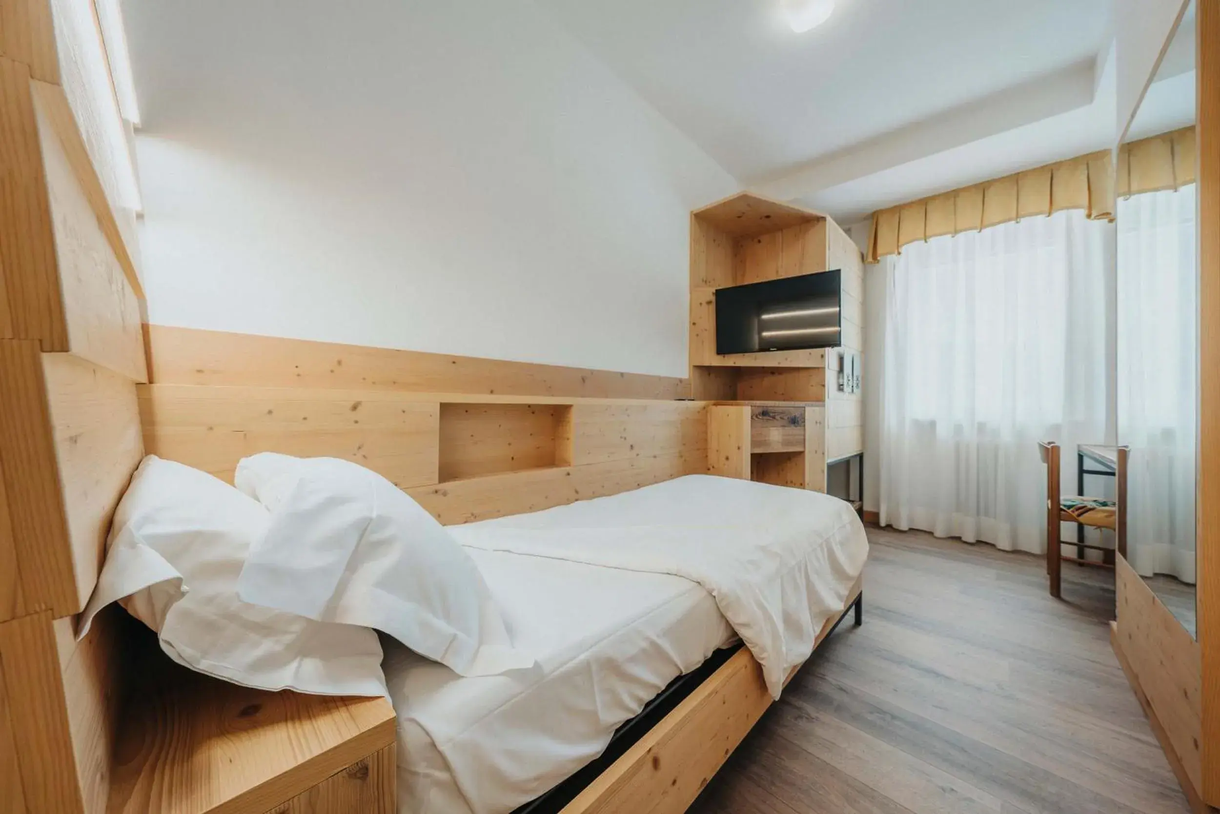 Photo of the whole room, Bed in Hotel Olimpia Photo of the whole room, Bed in Hotel Olimpia