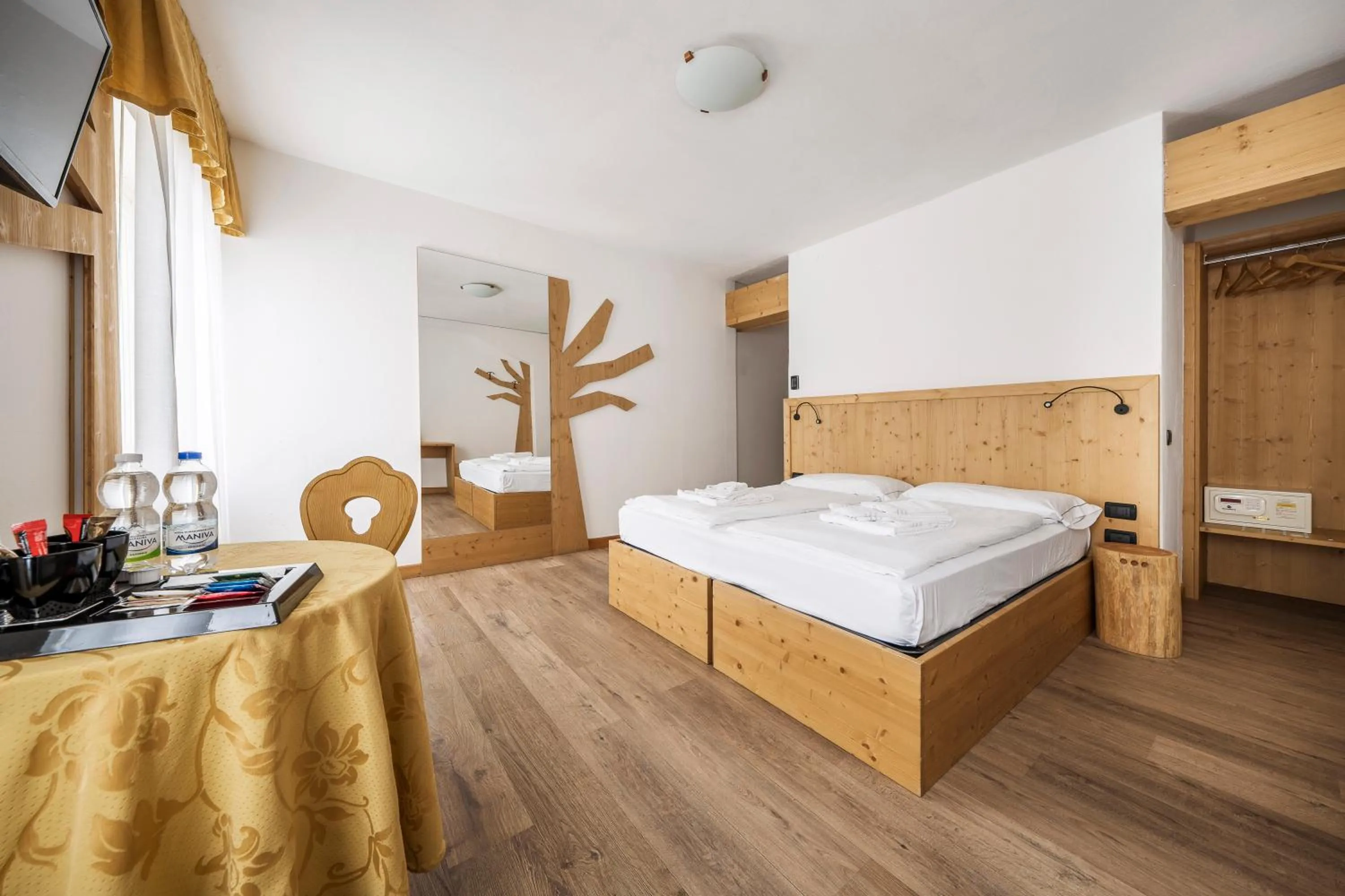 Photo of the whole room, Bed in Hotel Olimpia