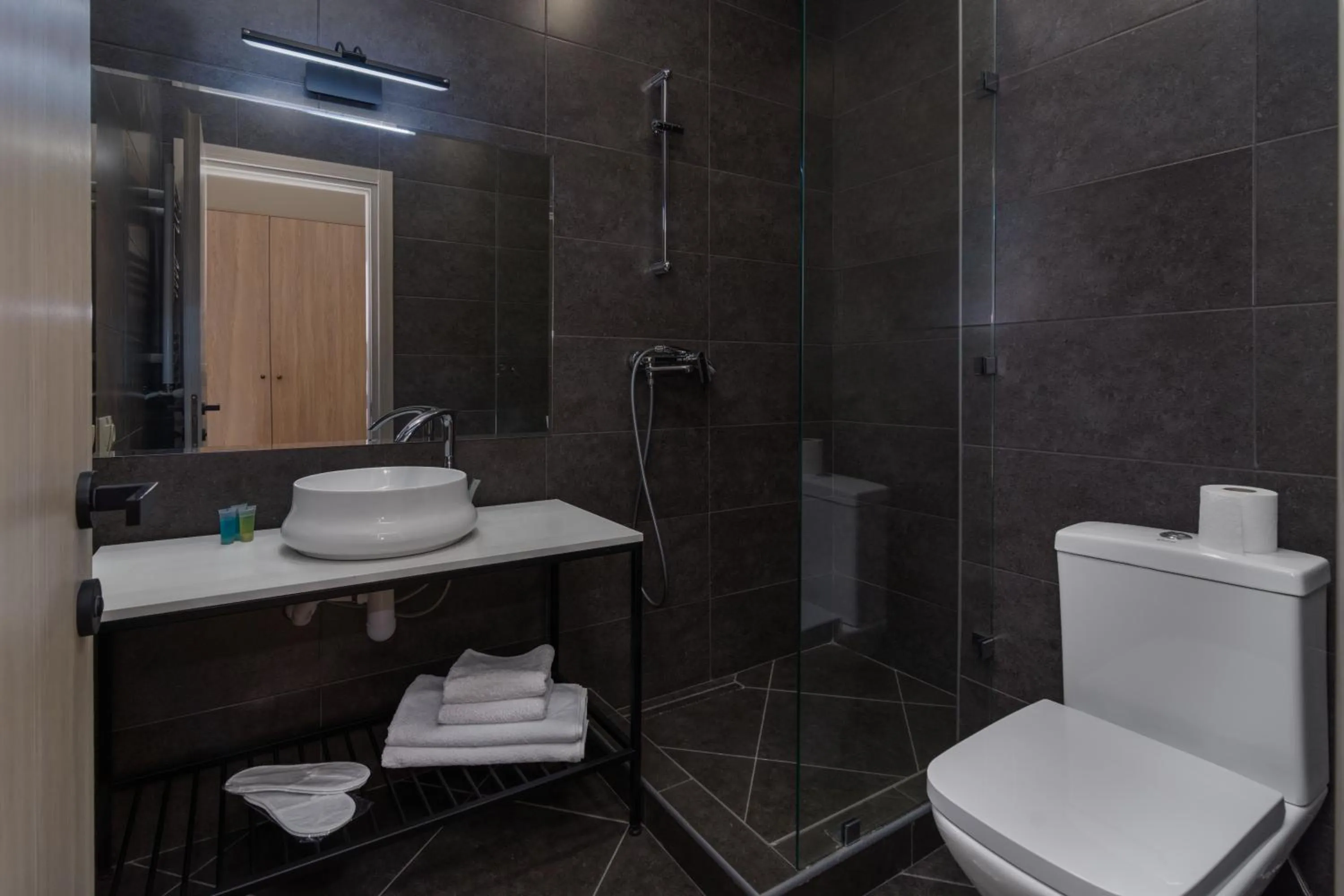 Shower in Hotel Alexandria