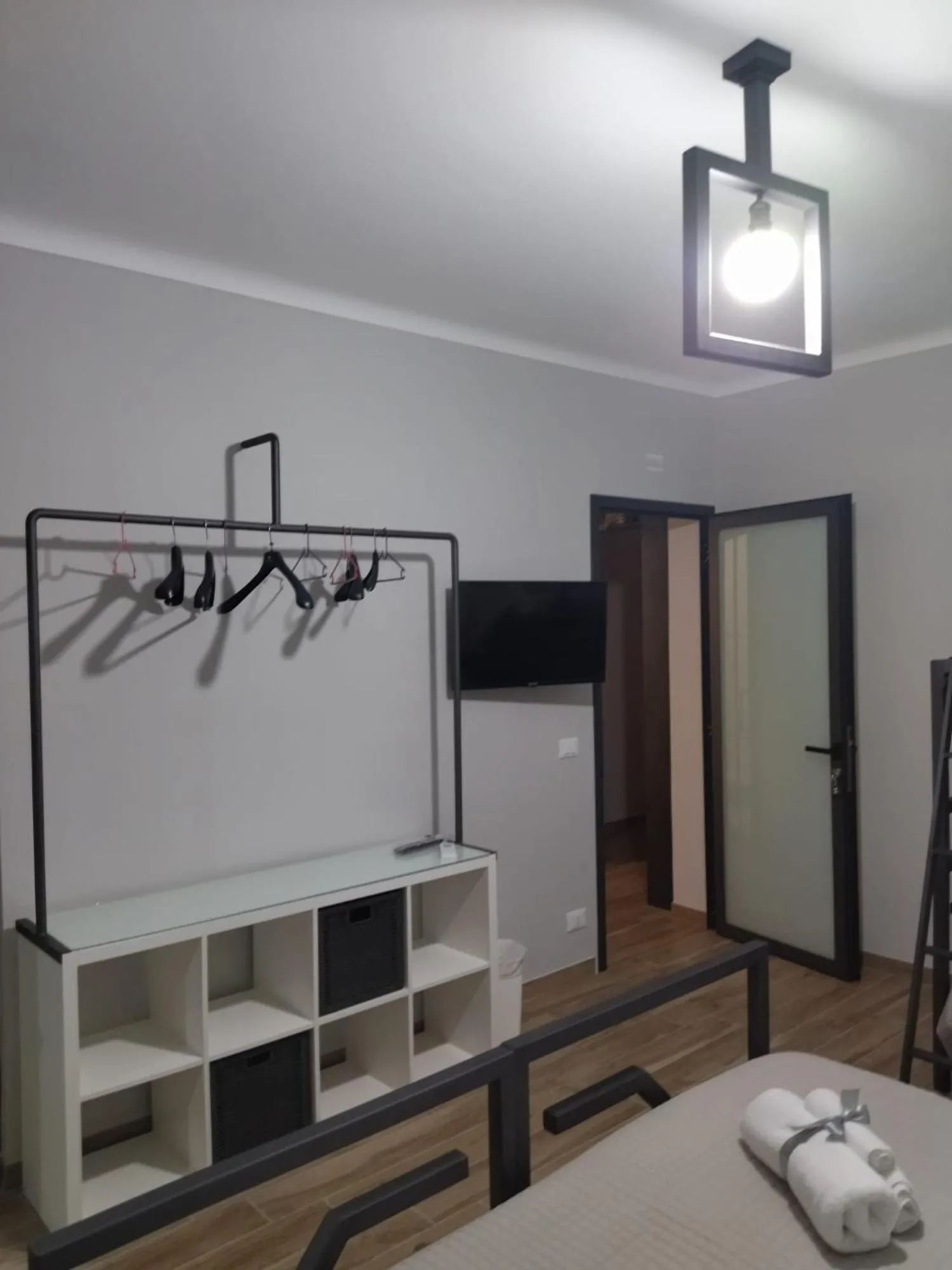 Bedroom, Bed in mamarita