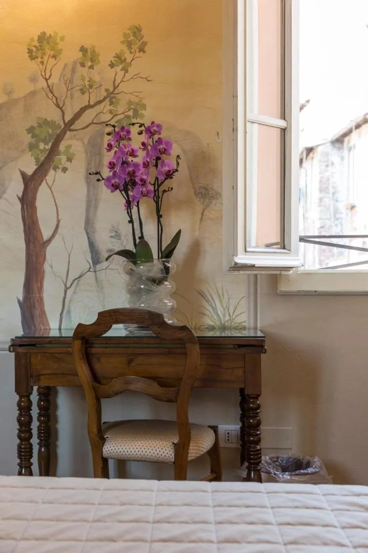 Decorative detail in Hotel Alla Corte degli Angeli