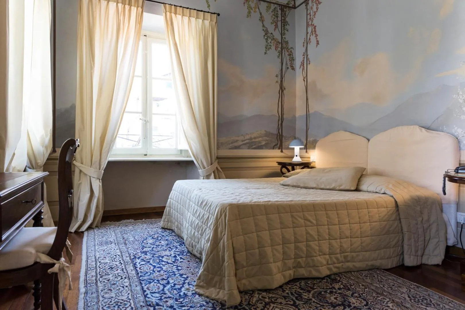 Photo of the whole room, Bed in Hotel Alla Corte degli Angeli