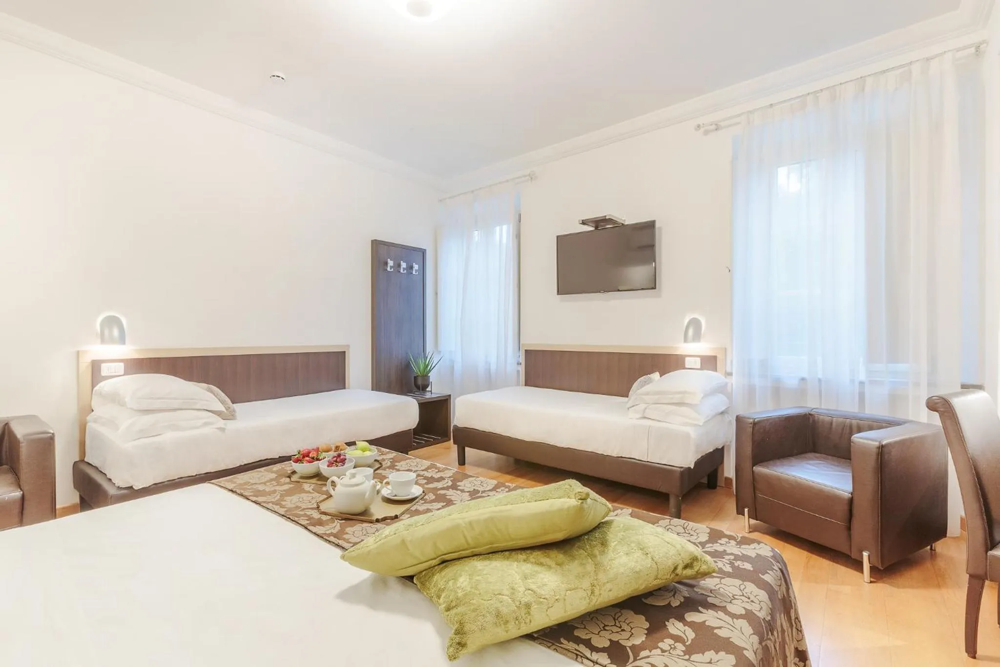 View (from property/room), Bed in Hotel Hambros - Il Parco in Villa Banchieri