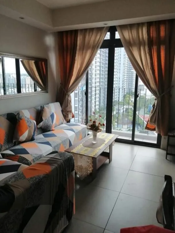 Bed in 2BR Portovita Condominium North Tower