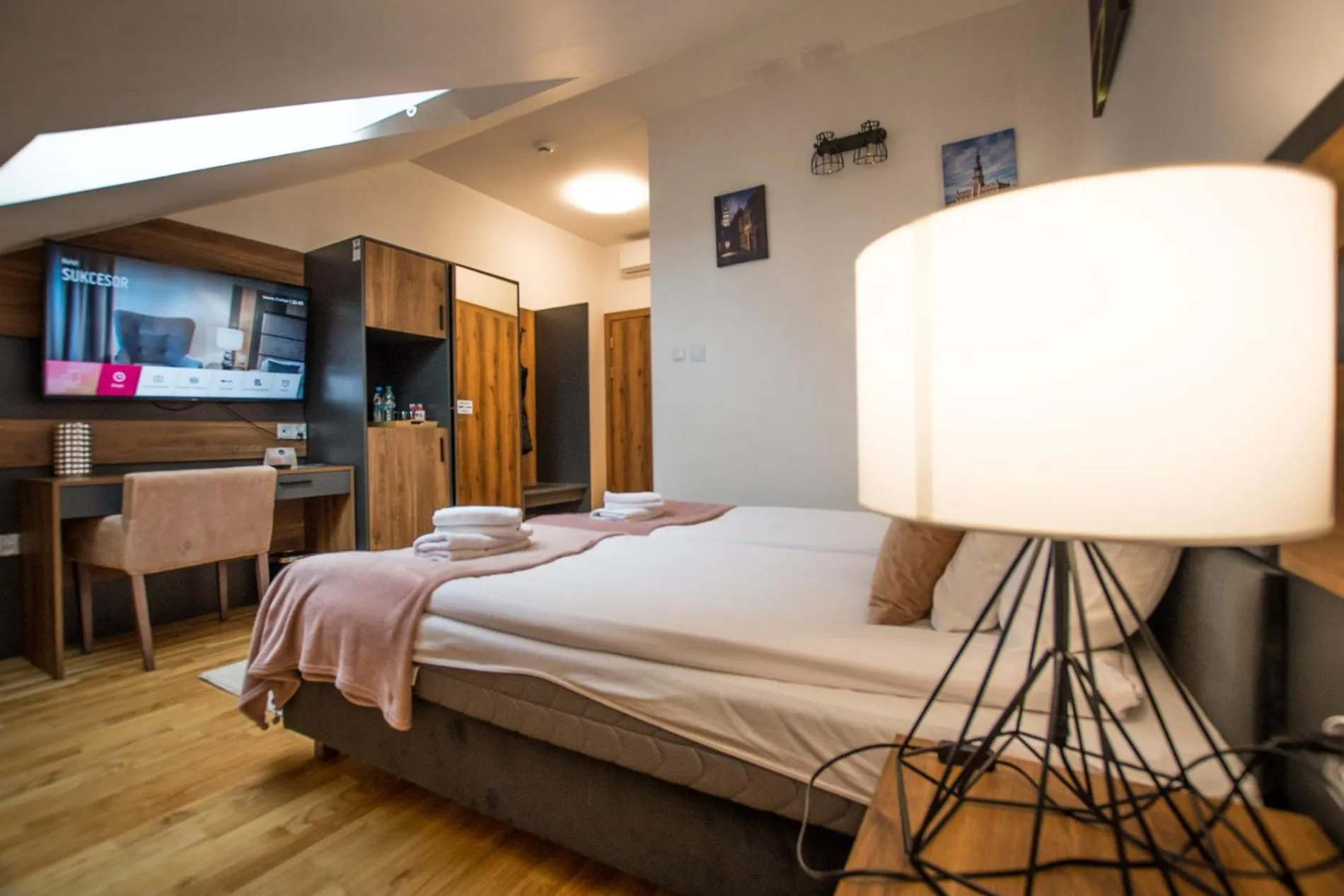 Photo of the whole room, Bed in Hotel Sukcesor