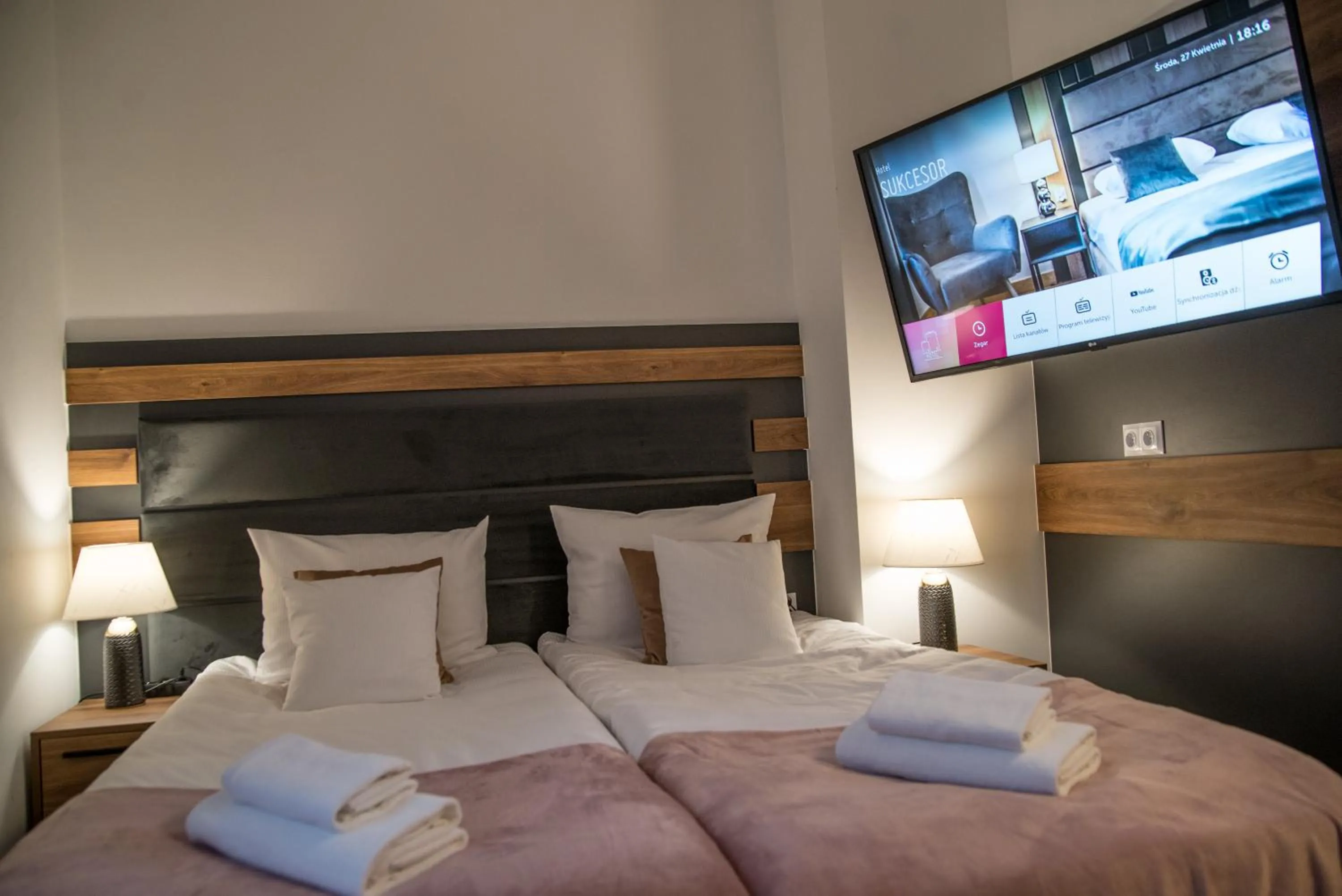 Bed in Hotel Sukcesor
