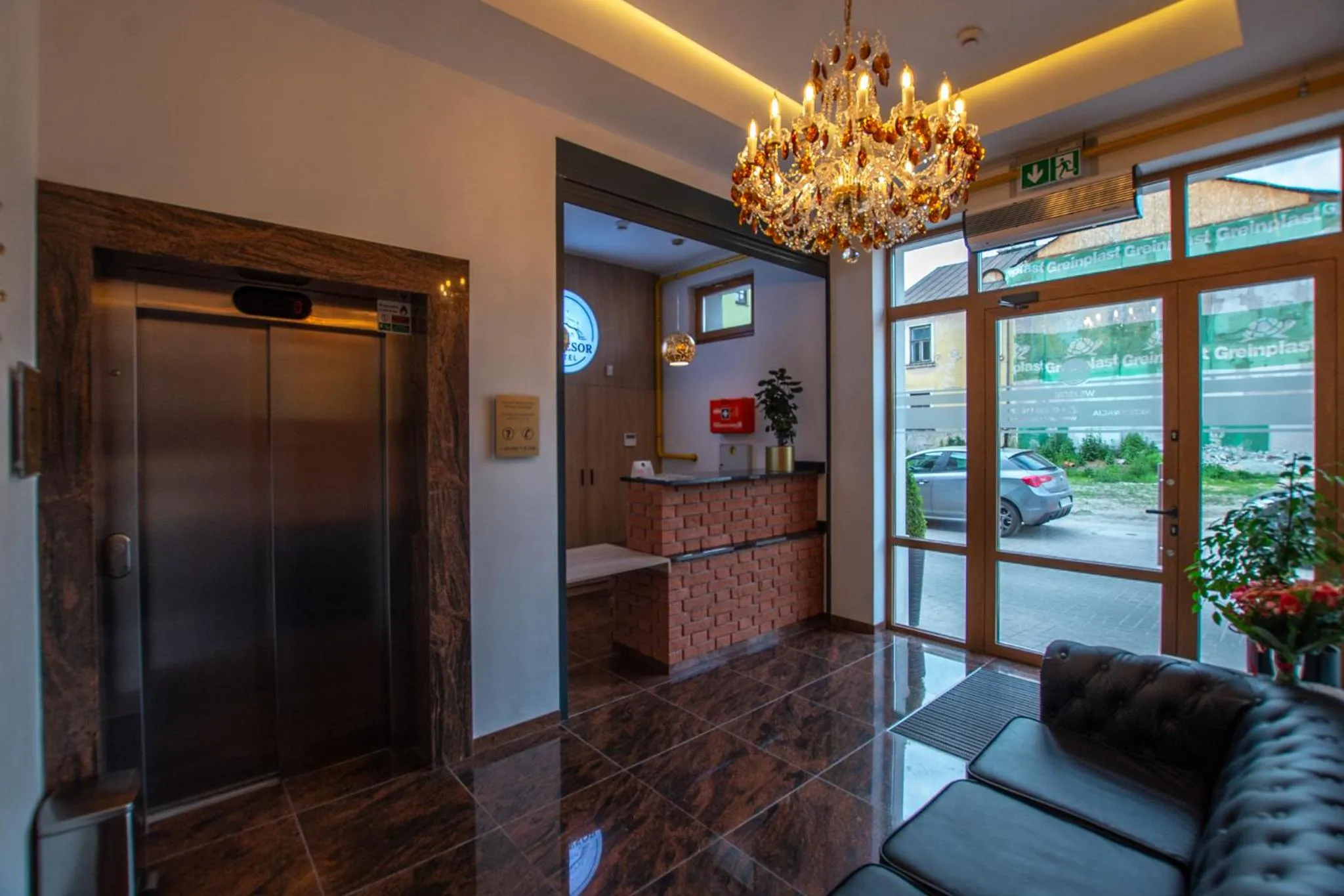 Lobby or reception in Hotel Sukcesor