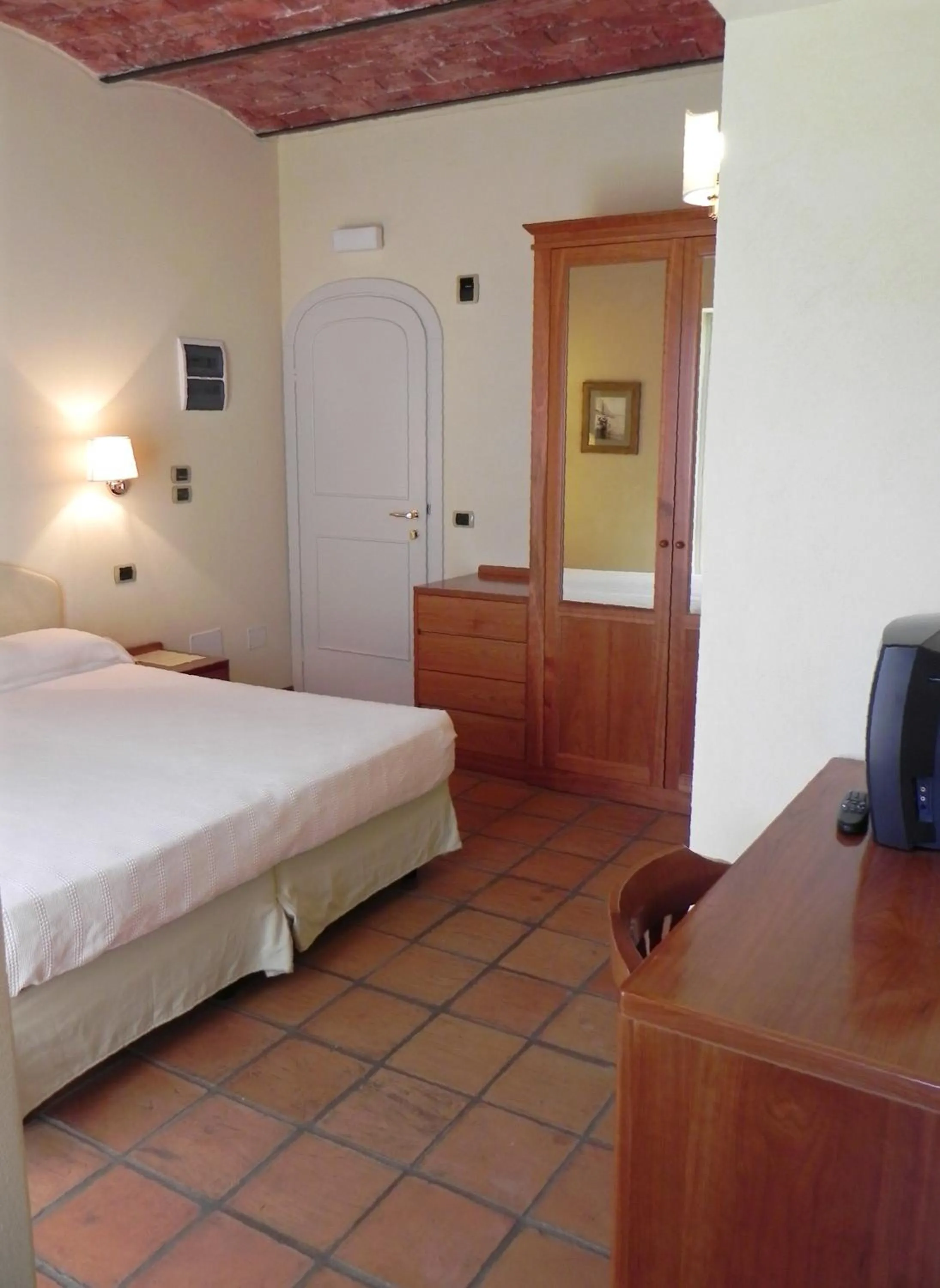 Decorative detail, Bed in Relais San Rocco